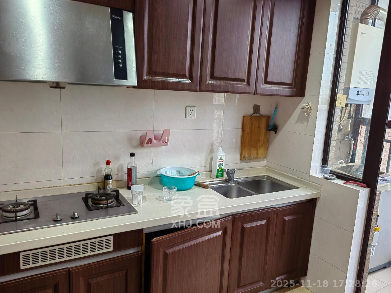 中海国际一期  4室2厅1卫    2000.0元/月室内图