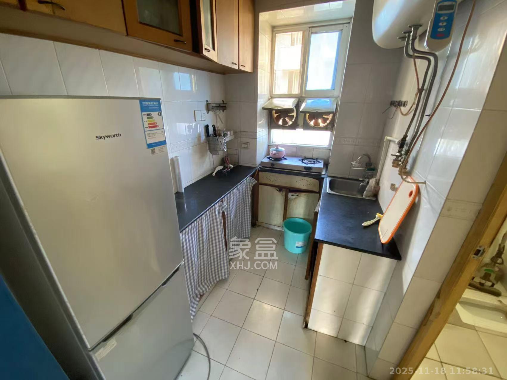 恒丰公寓  2室1厅1卫    2200.0元/月室内图