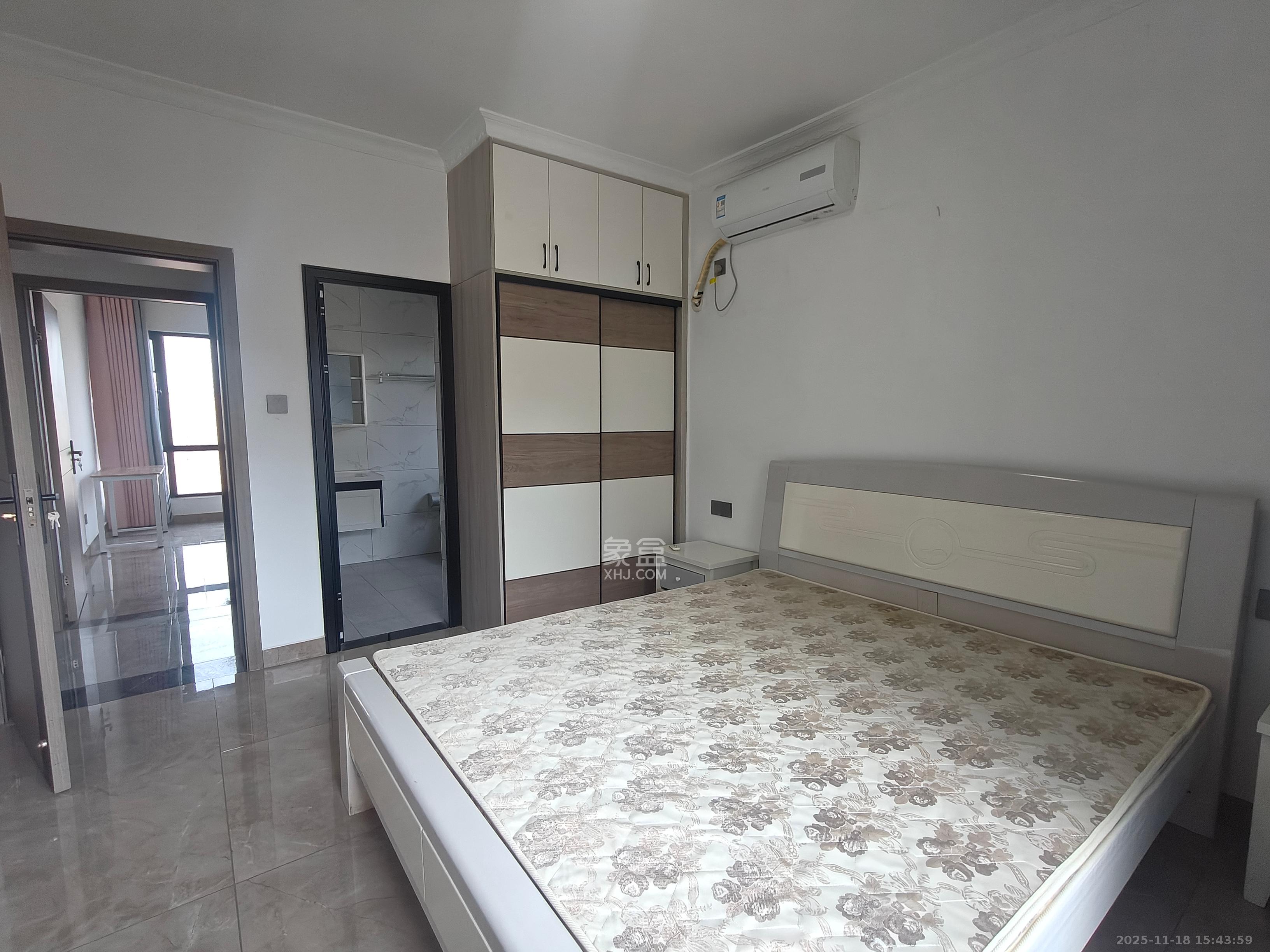 和庄  3室2厅2卫    2800.0元/月室内图