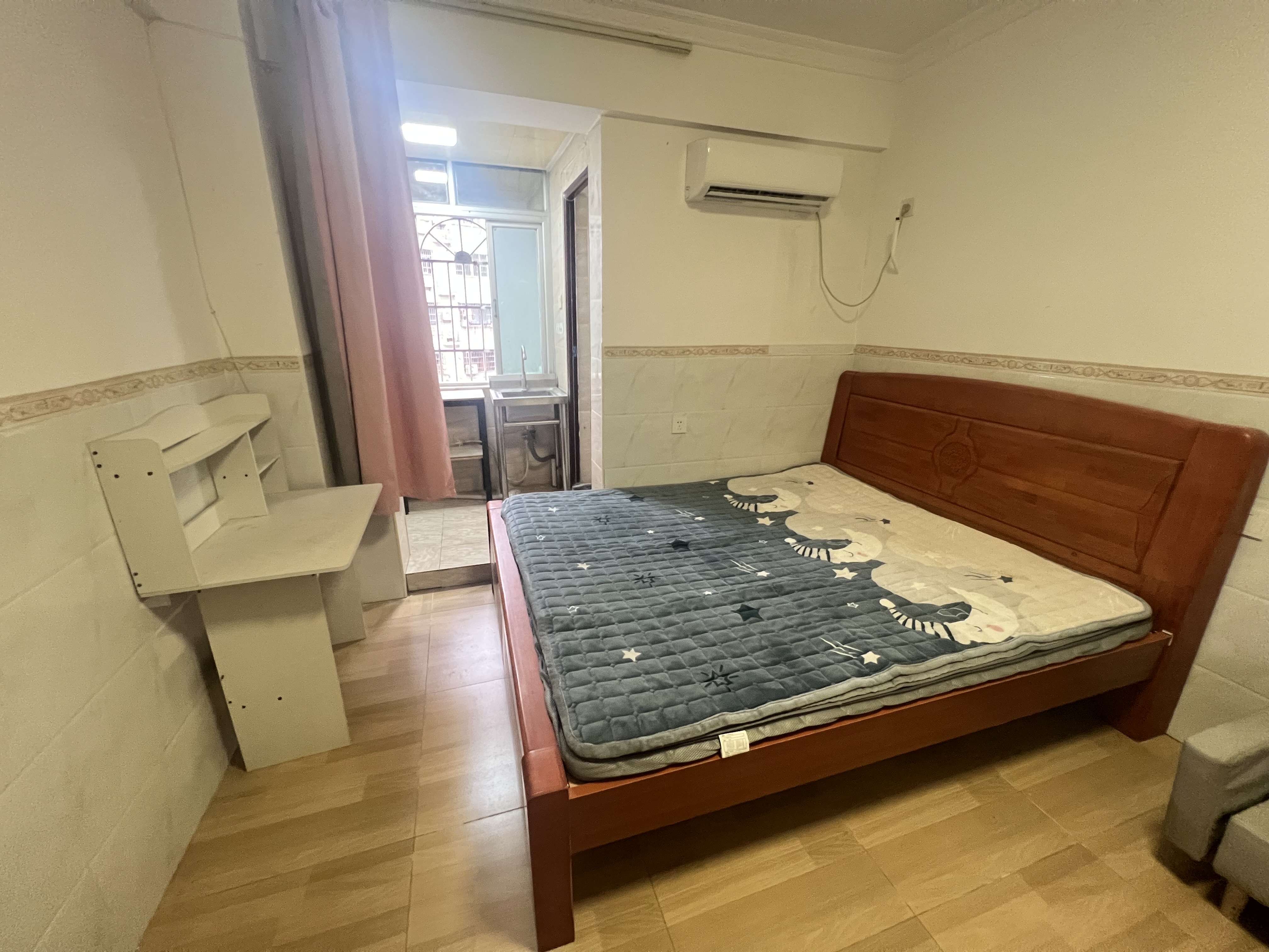 中湘公寓  1室0厅1卫    1200.0元/月室内图