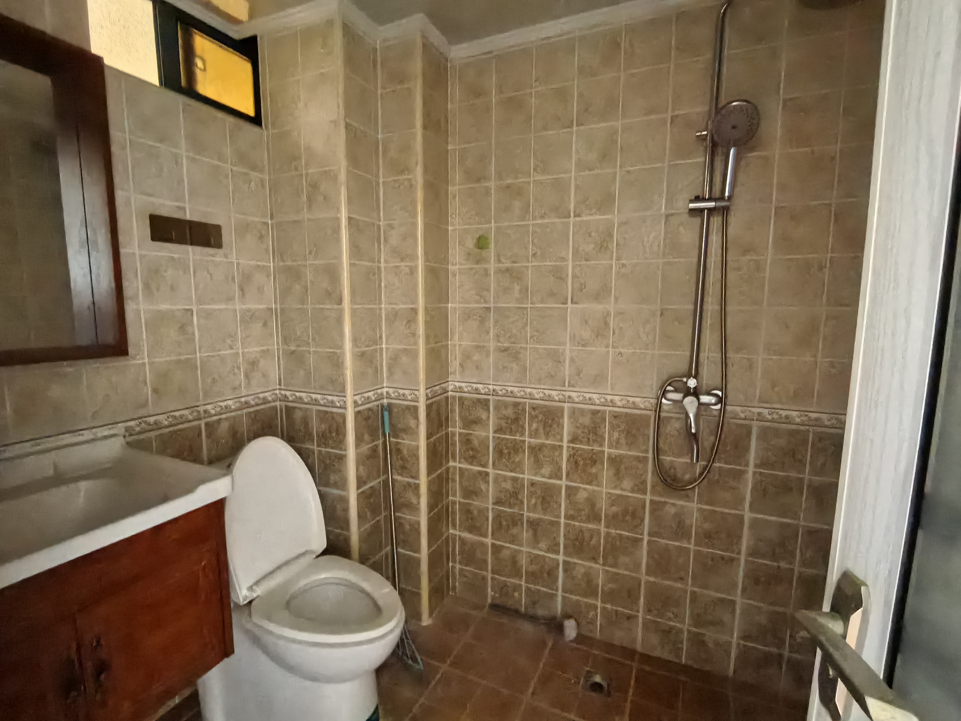 书馨苑 1室0厅1卫 1600.0元/月 书馨苑 1室0厅1卫 1600.0元/月室内图