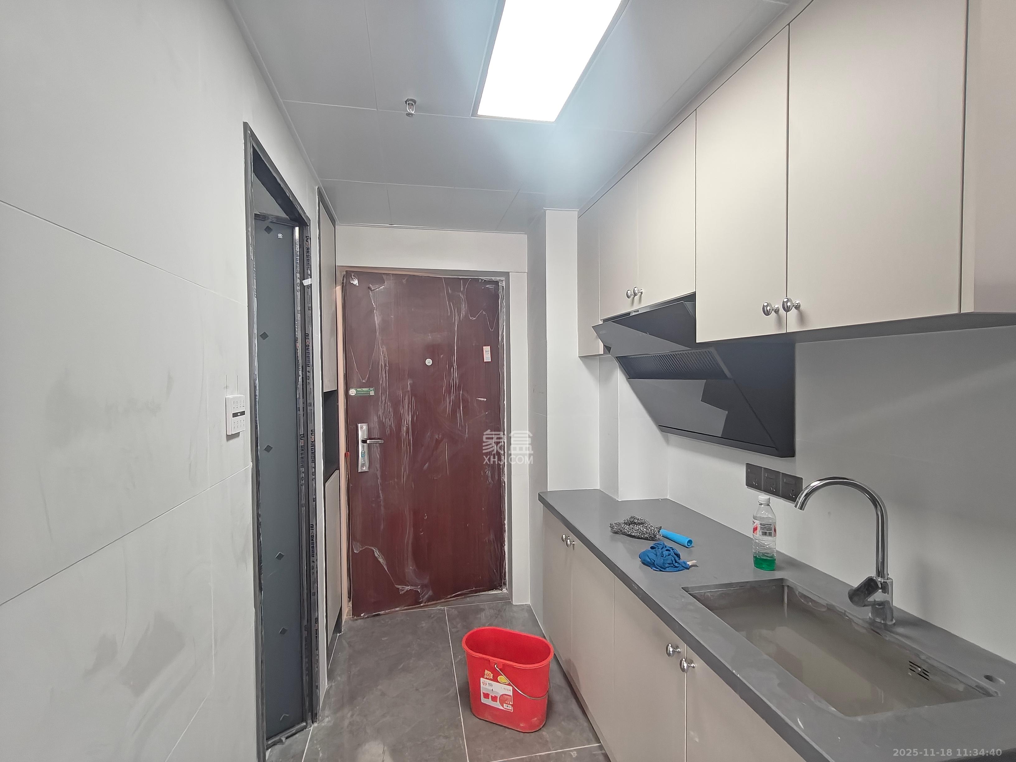 大都汇二环天际  1室0厅0卫    1500.0元/月室内图