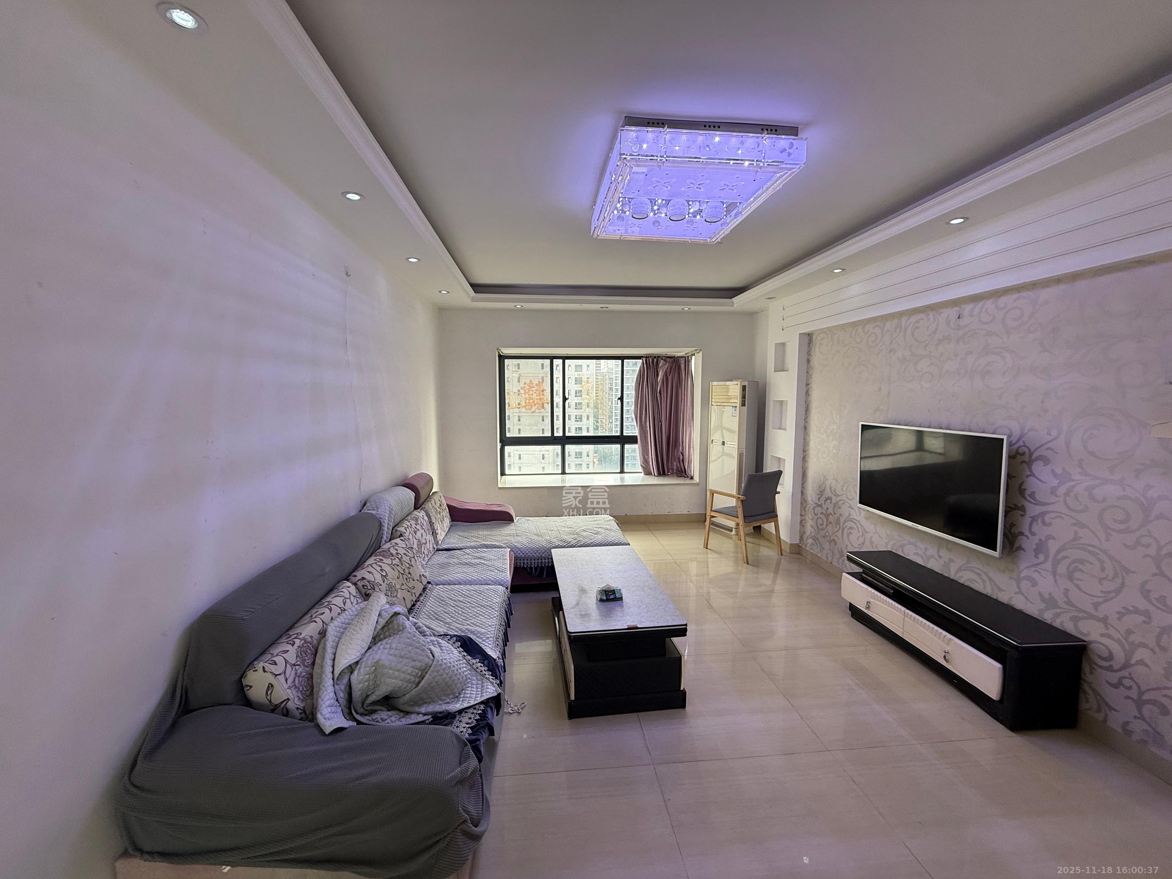 钱隆学府一、二期 2室2厅1卫 1800.0元/月 钱隆学府一、二期 2室2厅1卫 1800.0元/月室内图