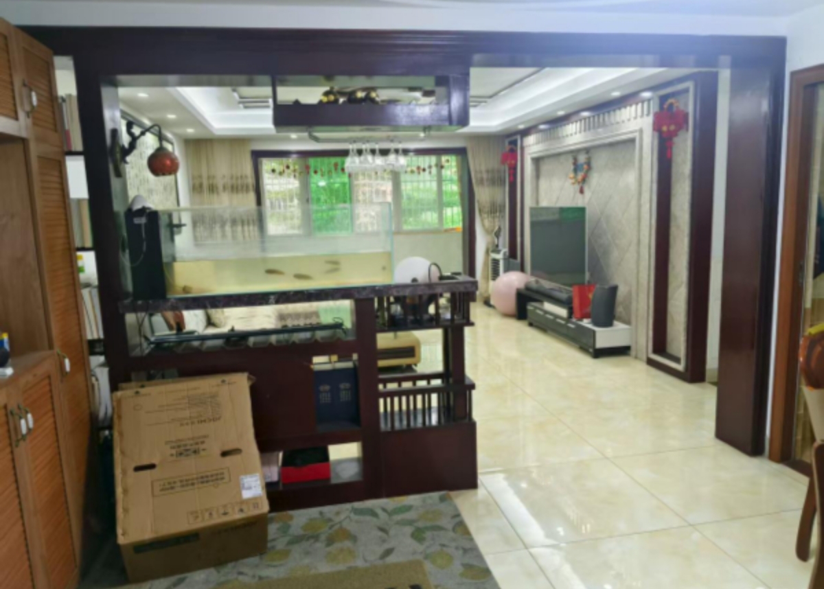 上丹小区  3室2厅2卫    2700.0元/月