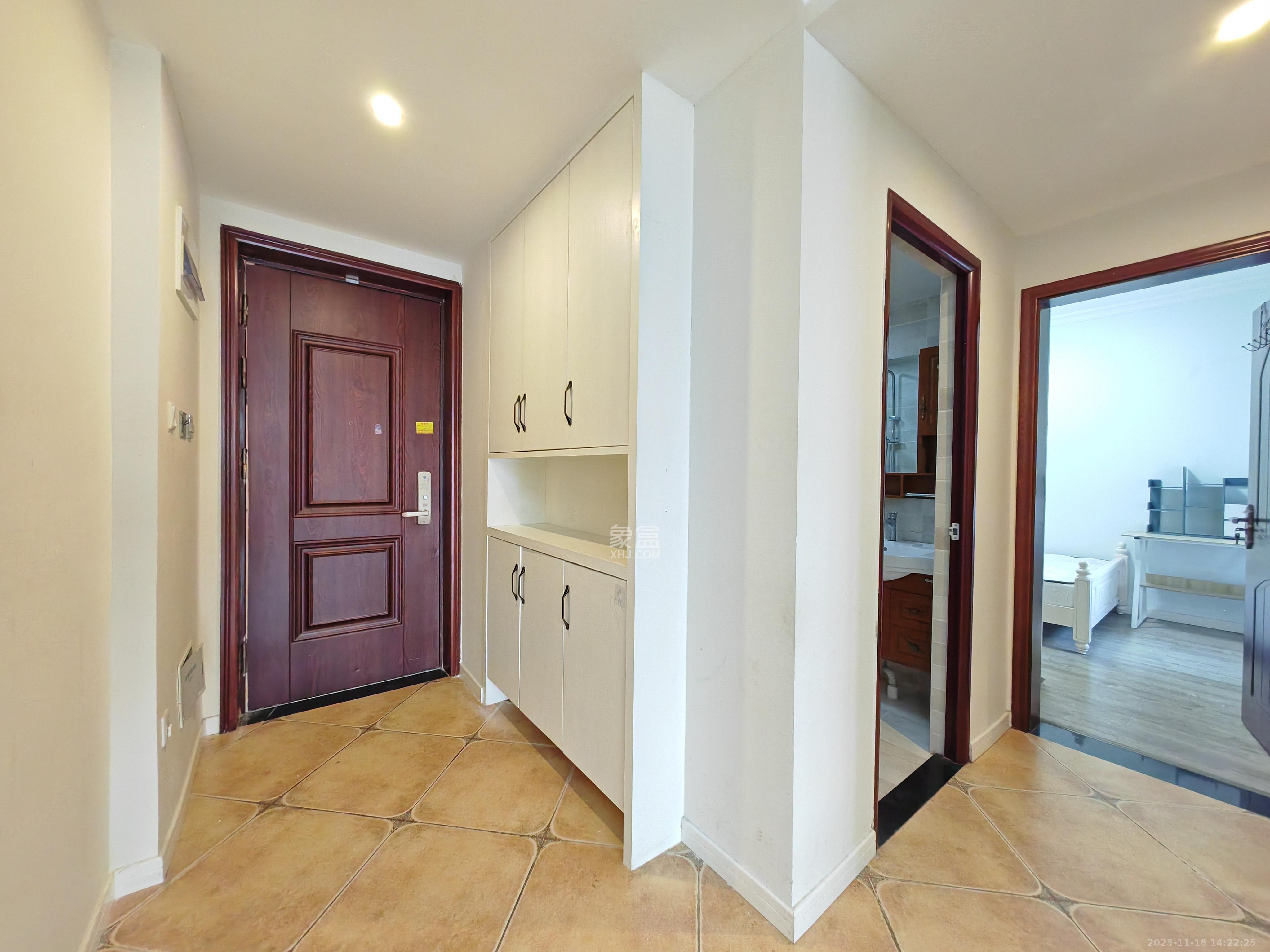 建发中央公园(建发美地) 3室2厅2卫 3600.0元/月 建发中央公园(建发美地) 3室2厅2卫 3600.0元/月室内图