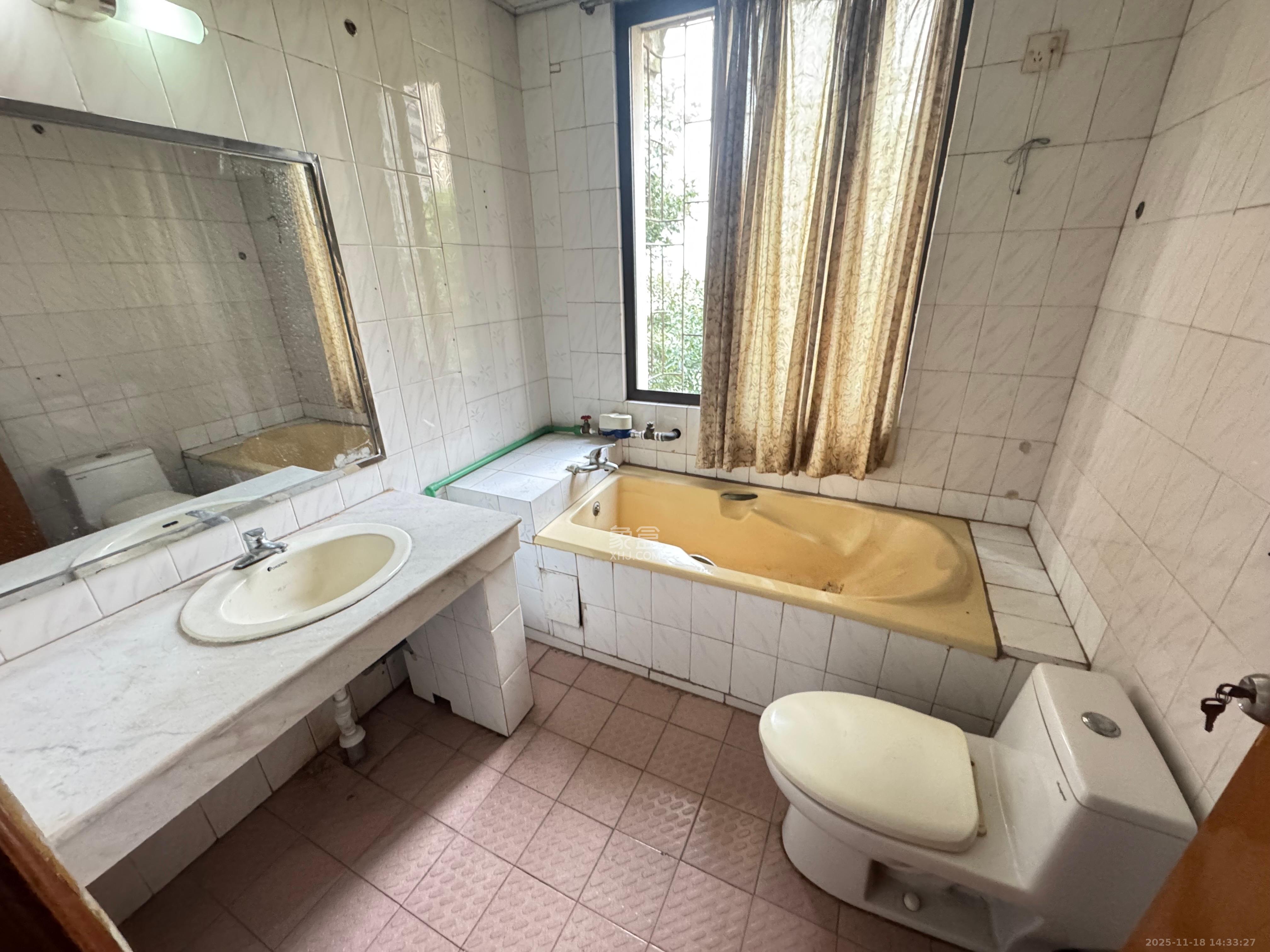 湖南省机关事务管理局  4室2厅2卫    2900.0元/月室内图