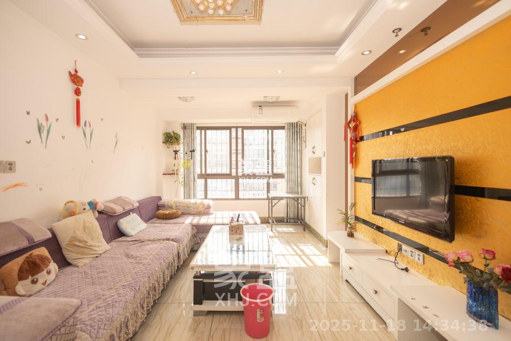 新长海广场 2室2厅1卫 1800.0元/月 新长海广场 2室2厅1卫 1800.0元/月室内图