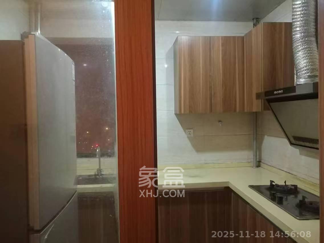 麓谷小镇 3室2厅1卫 2200.0元/月 麓谷小镇 3室2厅1卫 2200.0元/月室内图