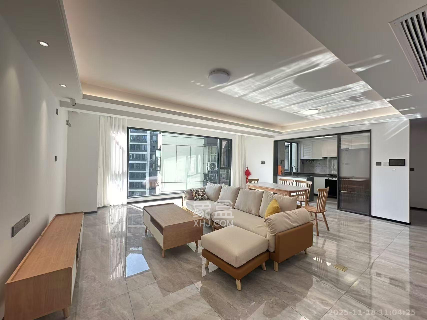 金茂越秀雨花金茂智慧科学城  4室2厅2卫    4000.0元/月