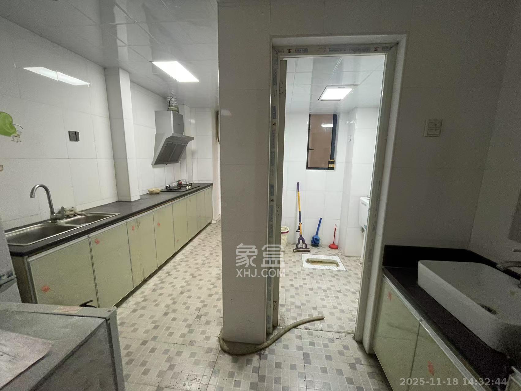 万象新天 1室0厅0卫 2600.0元/月 万象新天 1室0厅0卫 2600.0元/月室内图