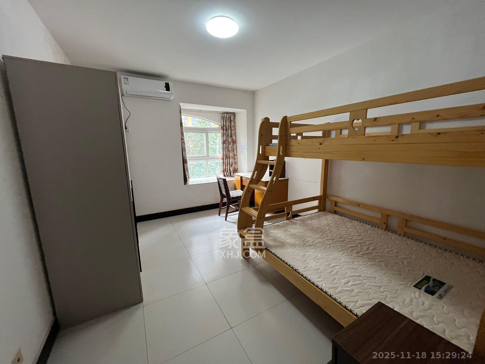 嘉盛华庭（一期、二期、三期）  2室2厅1卫    2090.0元/月室内图