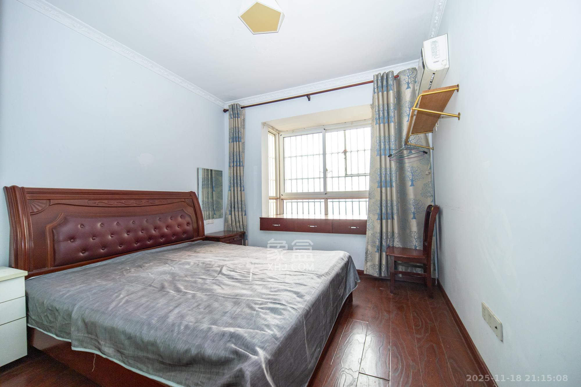 紫晶城 3室2厅1卫 52.8万 紫晶城 3室2厅1卫 52.8万卧室