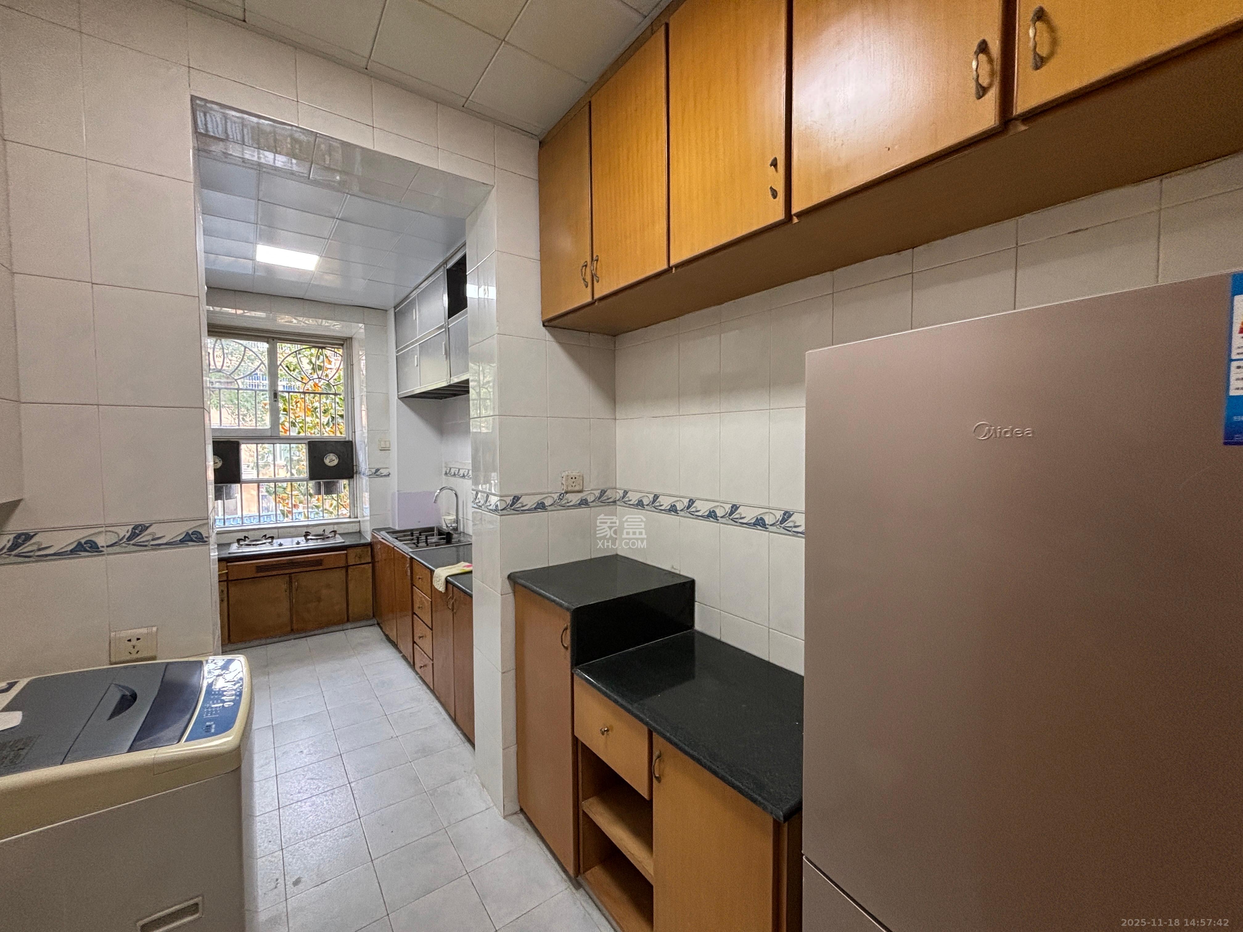 省卫生厅机关大院  3室2厅1卫    2800.0元/月室内图