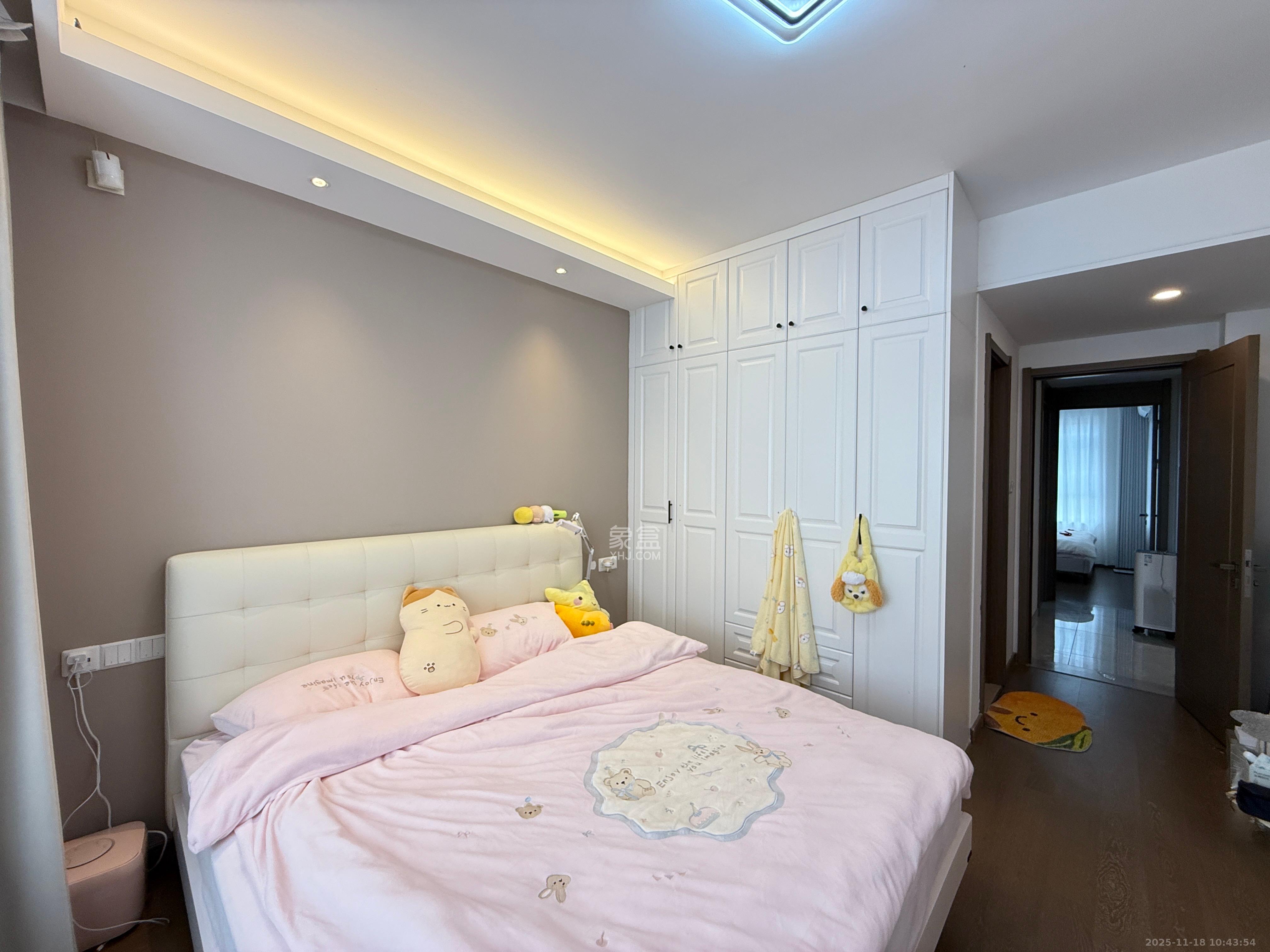 龙湖铂金中心（龙湖春江郦城）  3室2厅2卫    5600.0元/月