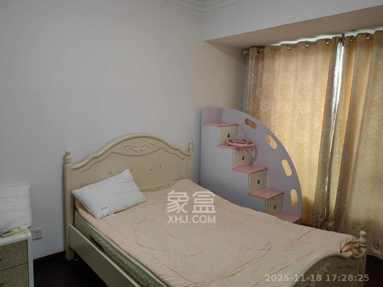 中海国际一期  4室2厅1卫    2000.0元/月室内图