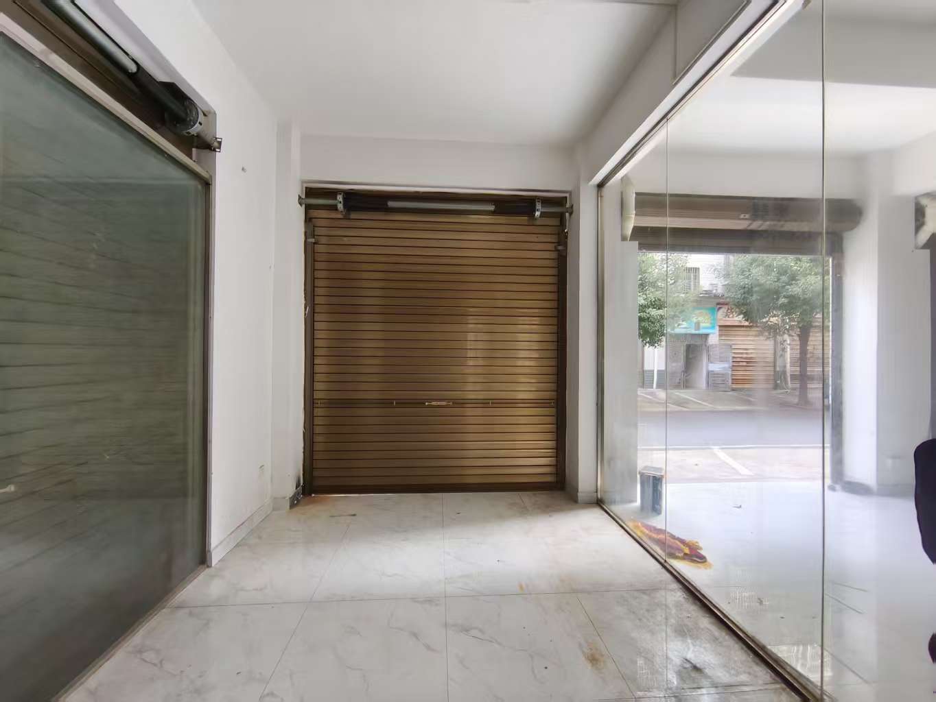 羊舞岭小区   140.0㎡      3700.0元/月室内图