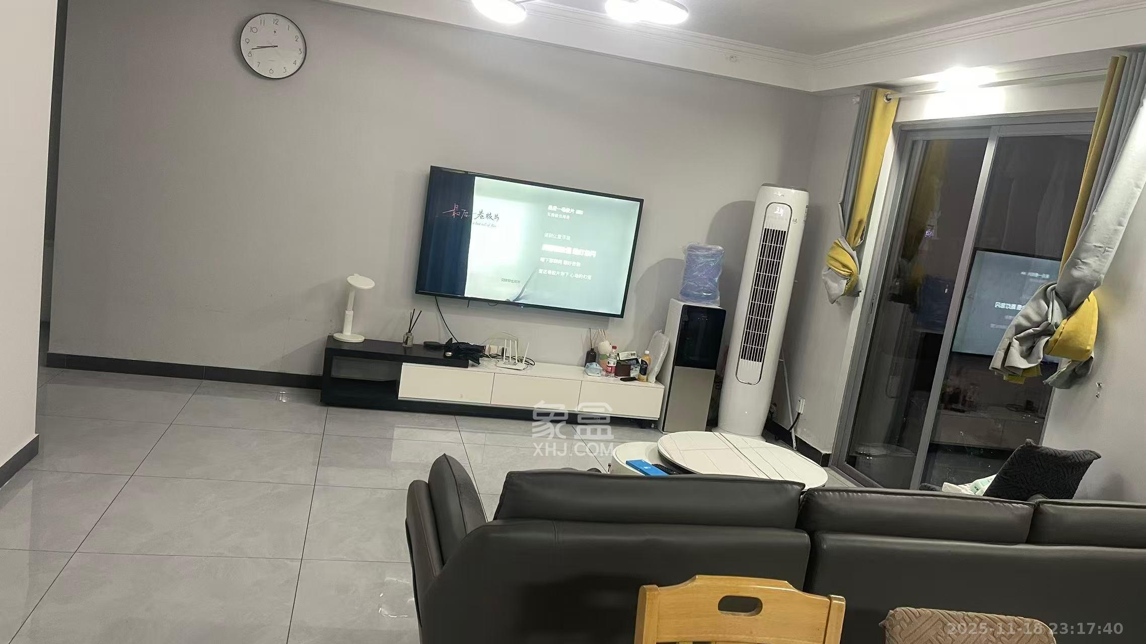 保利天禧D区  4室2厅2卫    4000.0元/月