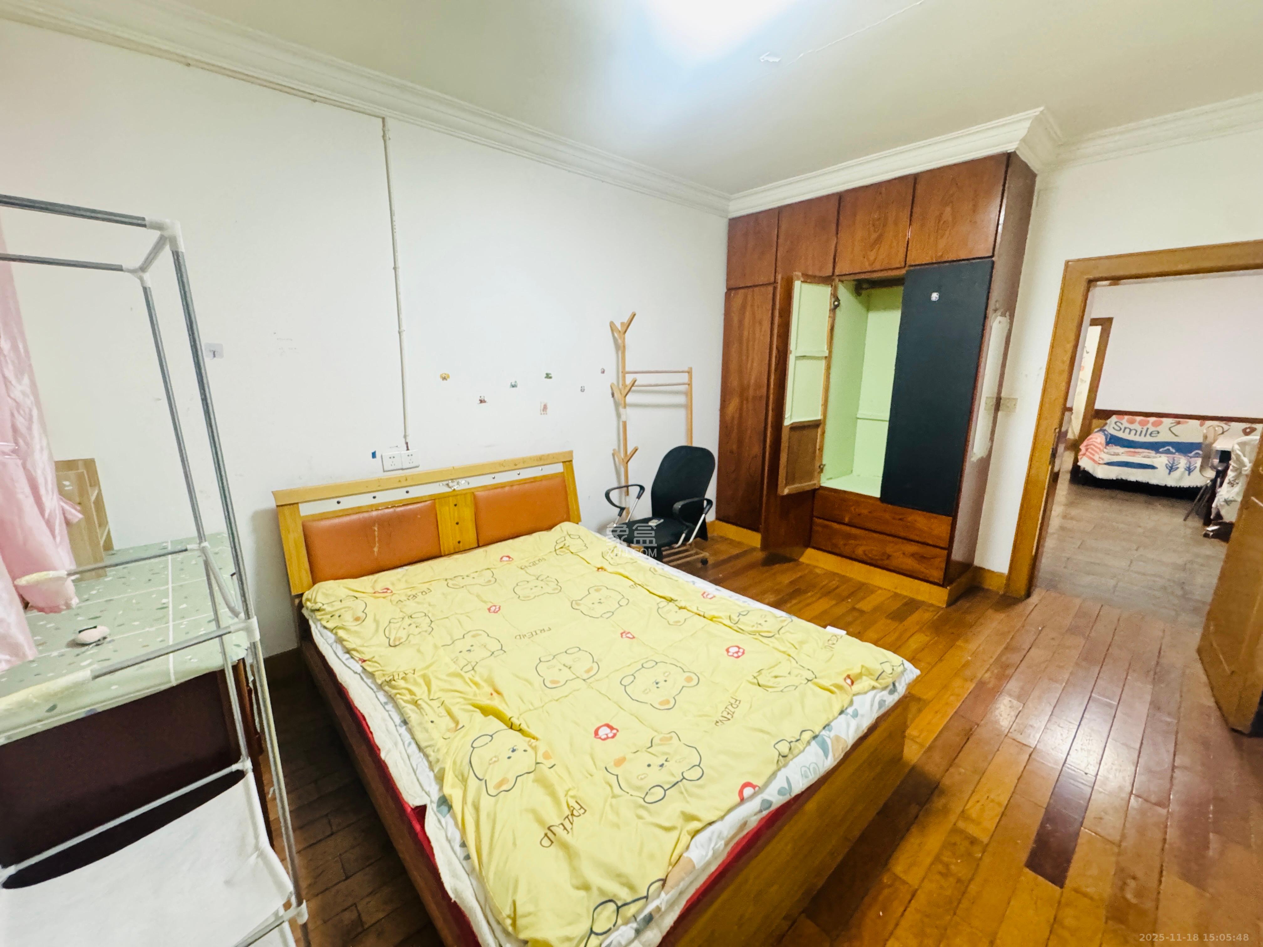 向家湾社区（含富湘公寓）  3室1厅1卫    1800.0元/月室内图