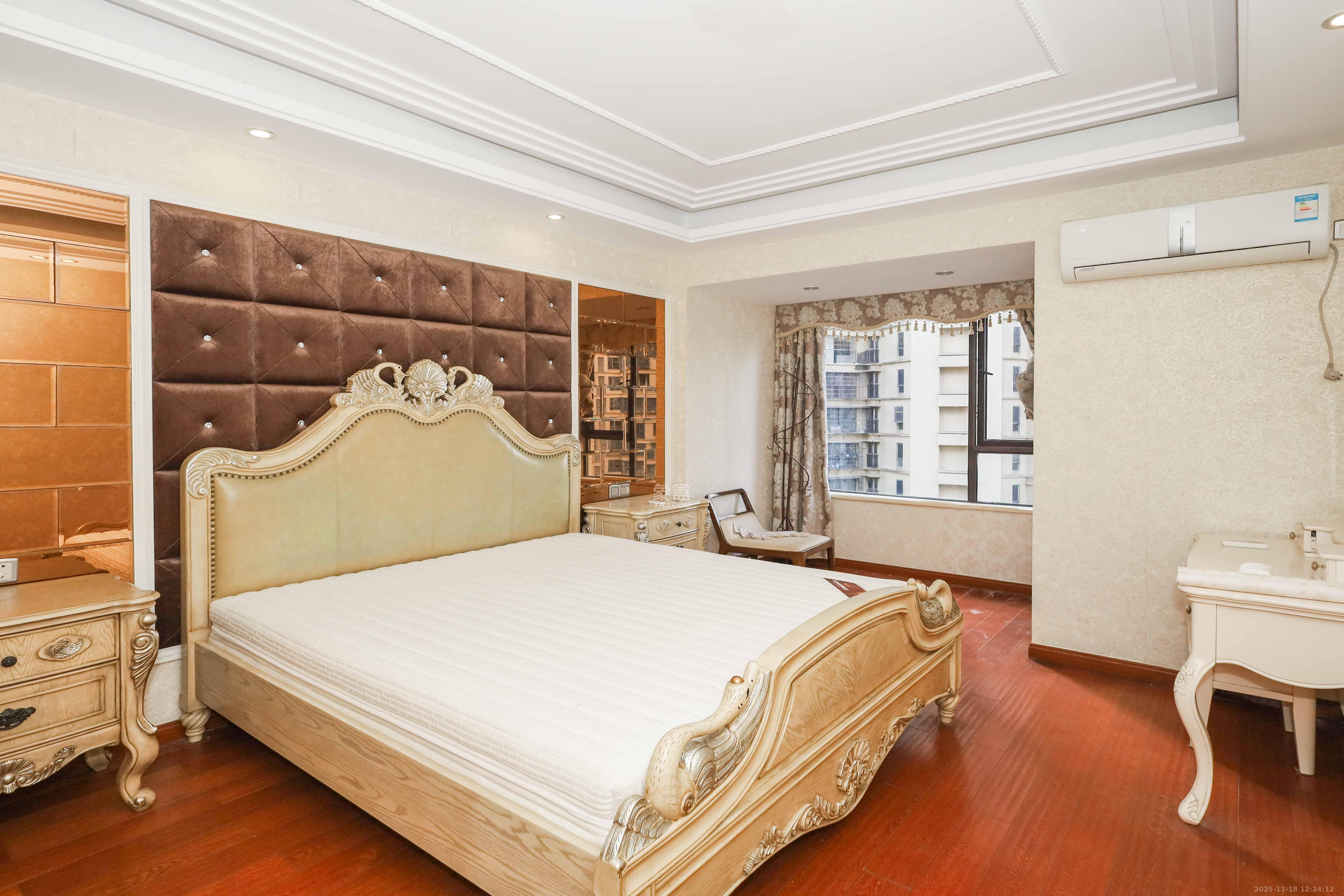 保利麓谷林语D区 3室2厅2卫 199.0万 保利麓谷林语D区 3室2厅2卫 199.0万卧室