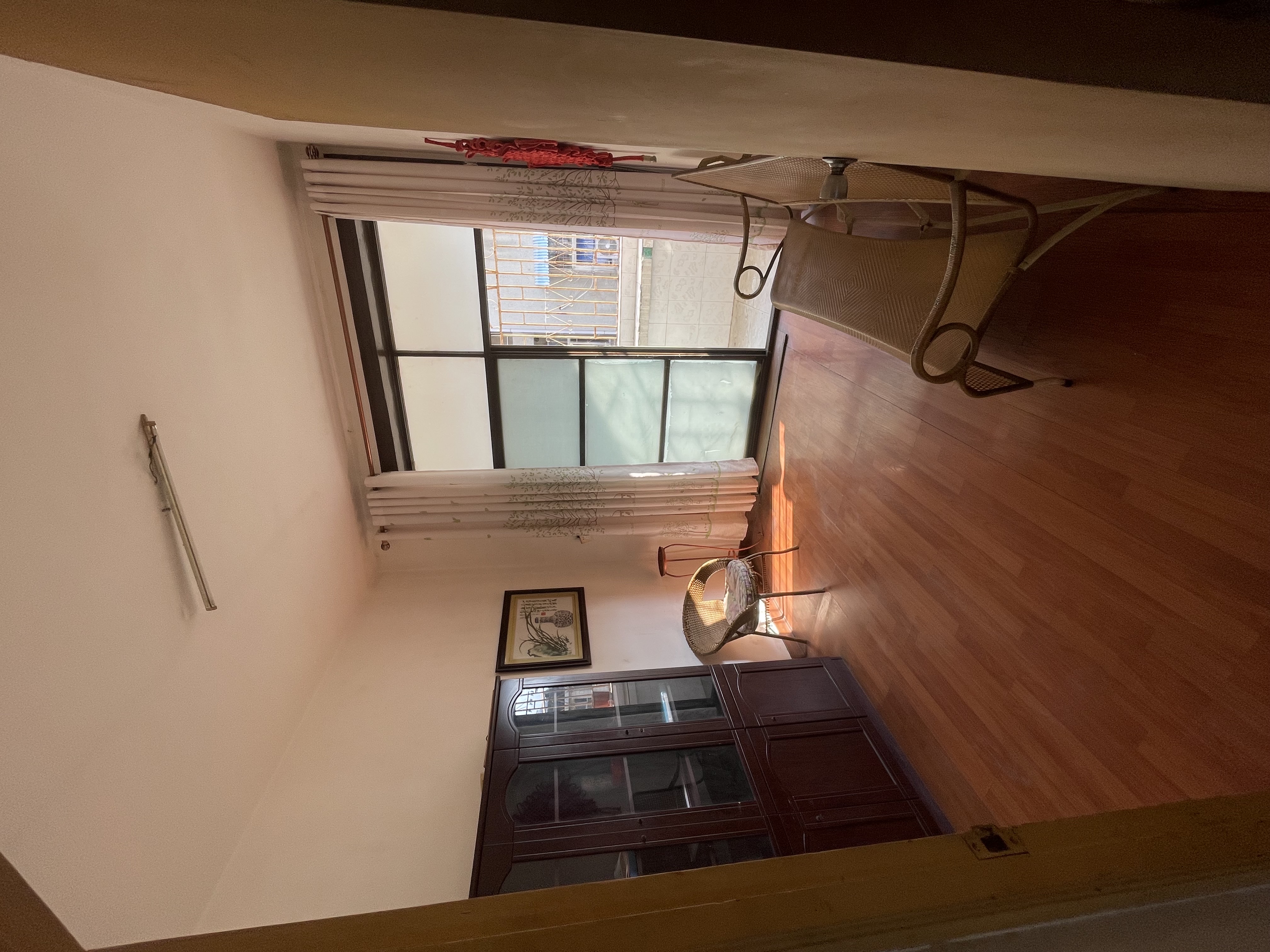 地矿局宿舍 4室2厅1卫 43.8万 地矿局宿舍 4室2厅1卫 43.8万客厅