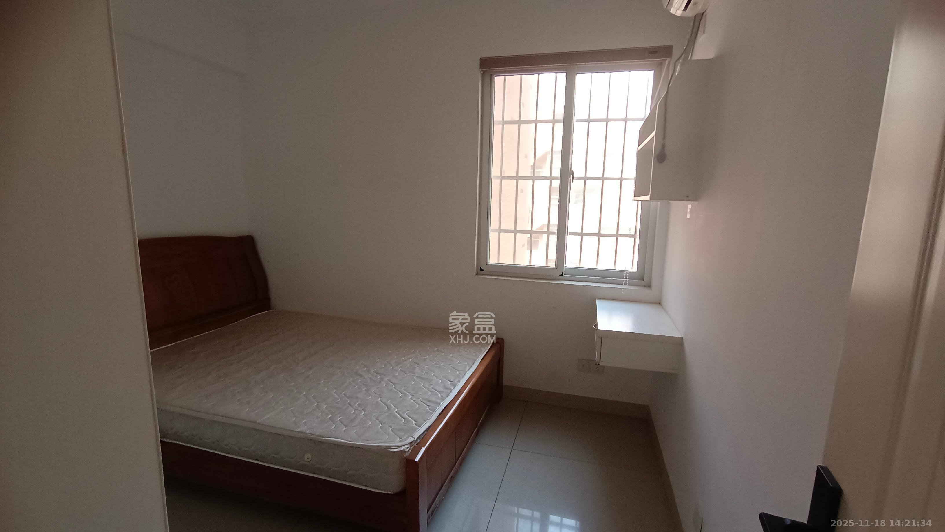 星城新宇月雅苑（月塘小区）  3室2厅2卫    2000.0元/月室内图