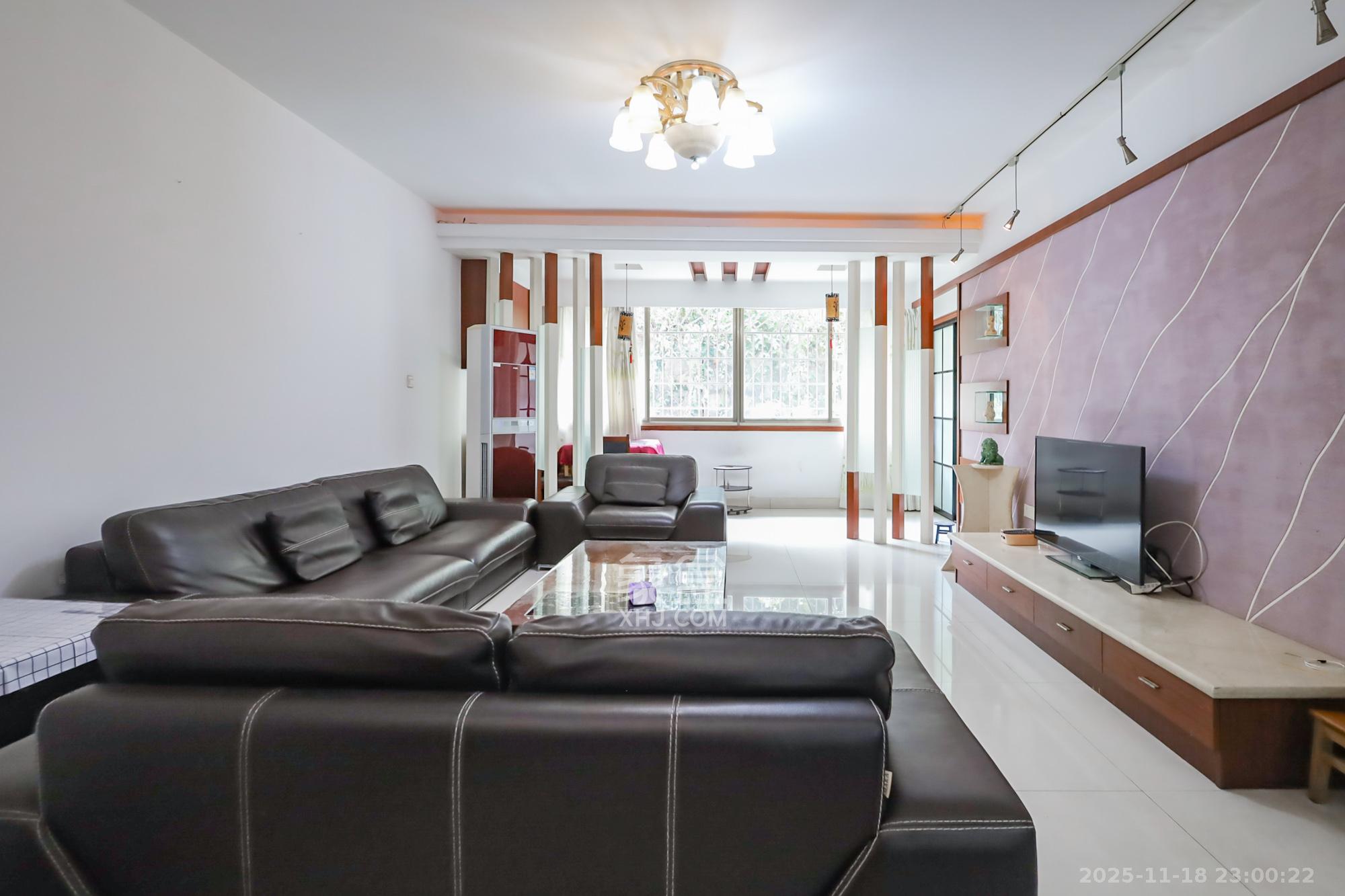 晶鑫小区  3室2厅1卫    108.0万