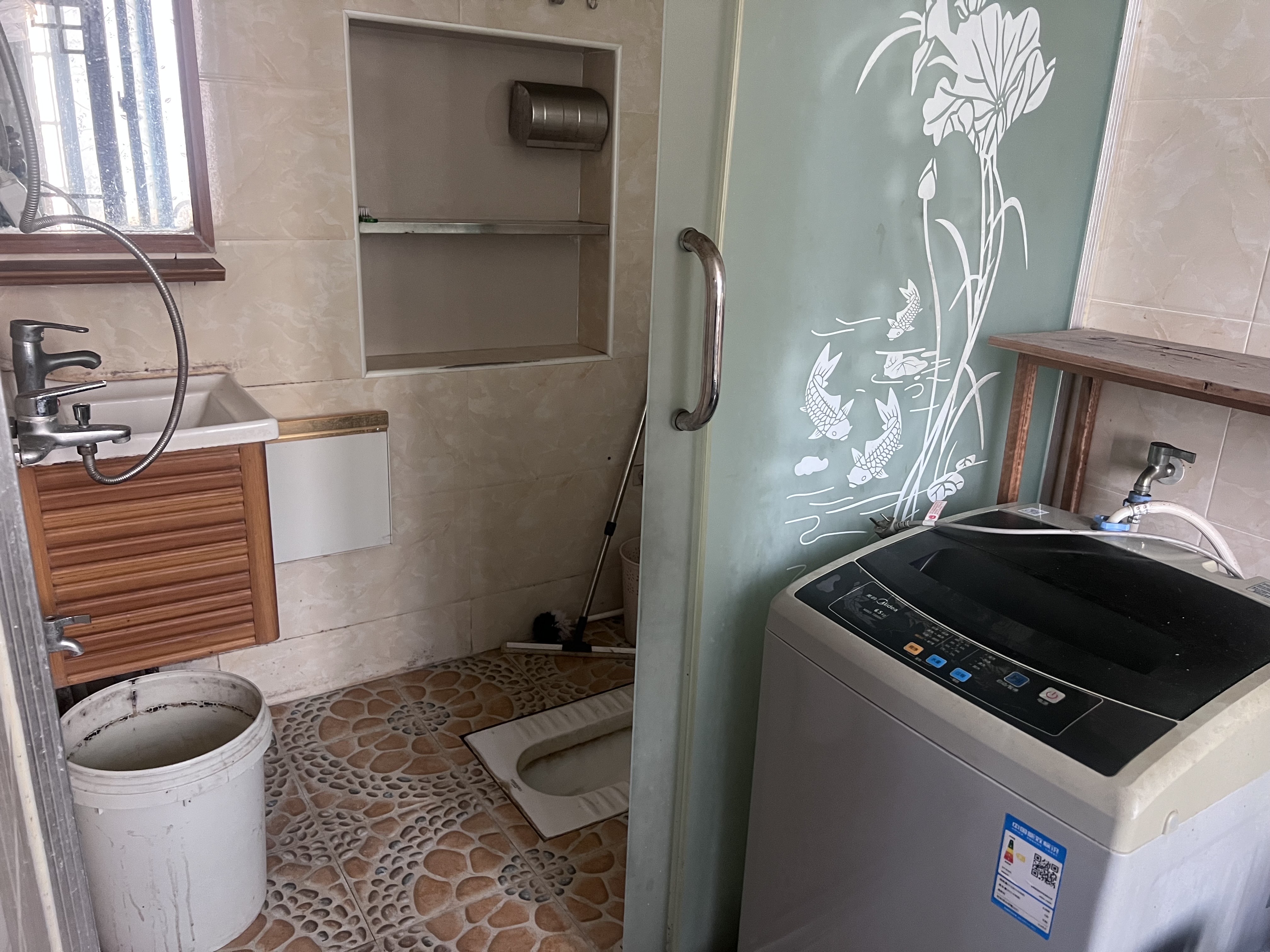 岳鞍阁小区  1室1厅1卫    1000.0元/月户型图