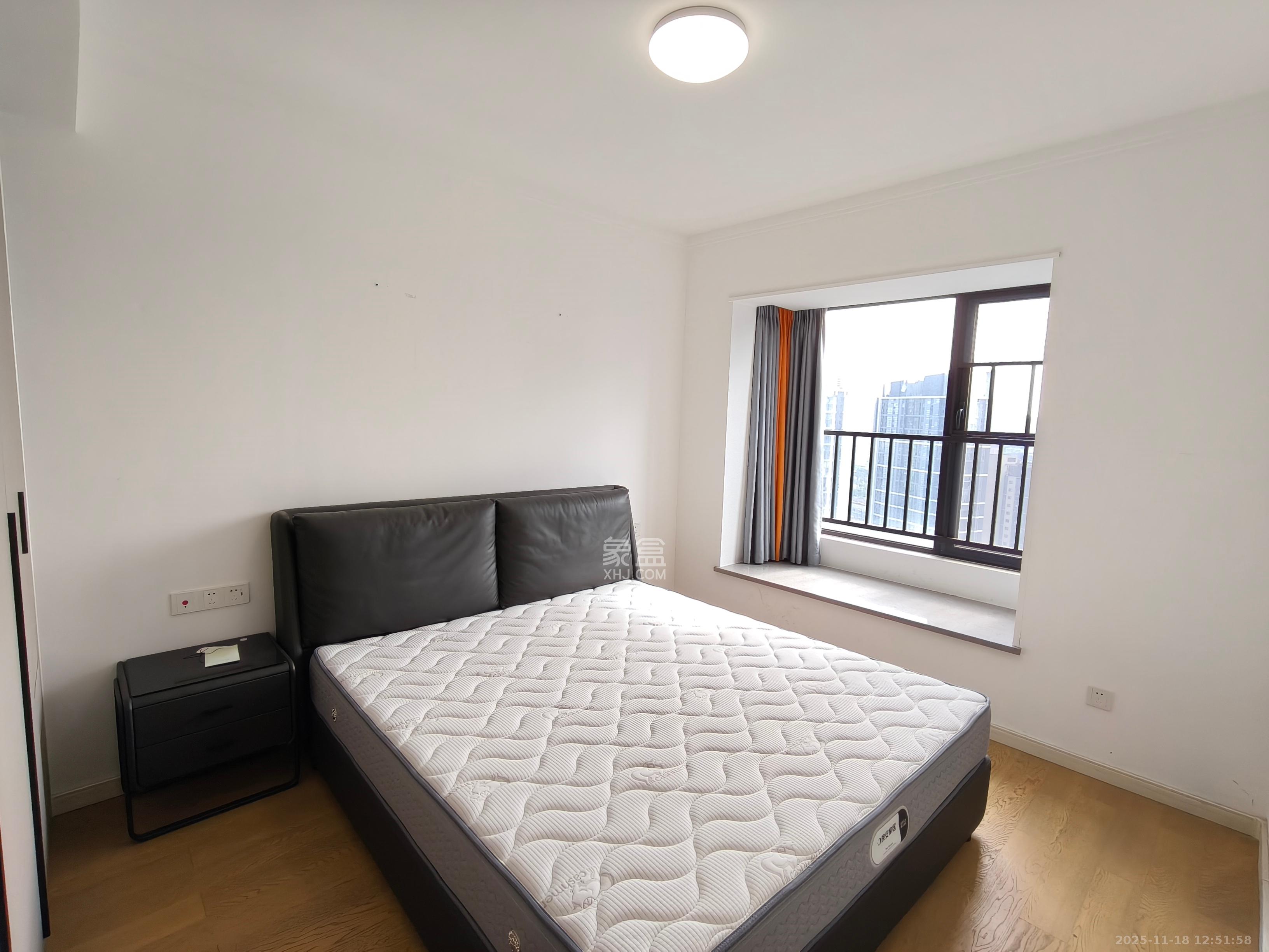 万科金色梦想C区 3室2厅2卫 3400.0元/月 万科金色梦想C区 3室2厅2卫 3400.0元/月室内图