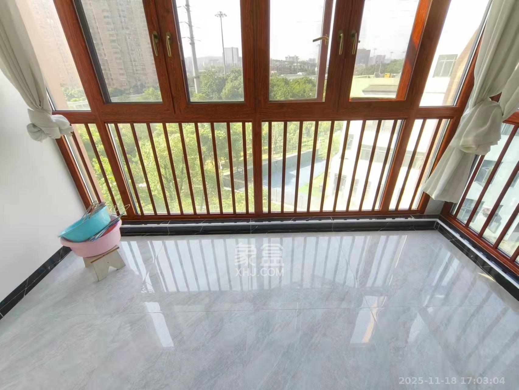 盛世耀凯  2室2厅1卫    2300.0元/月室内图