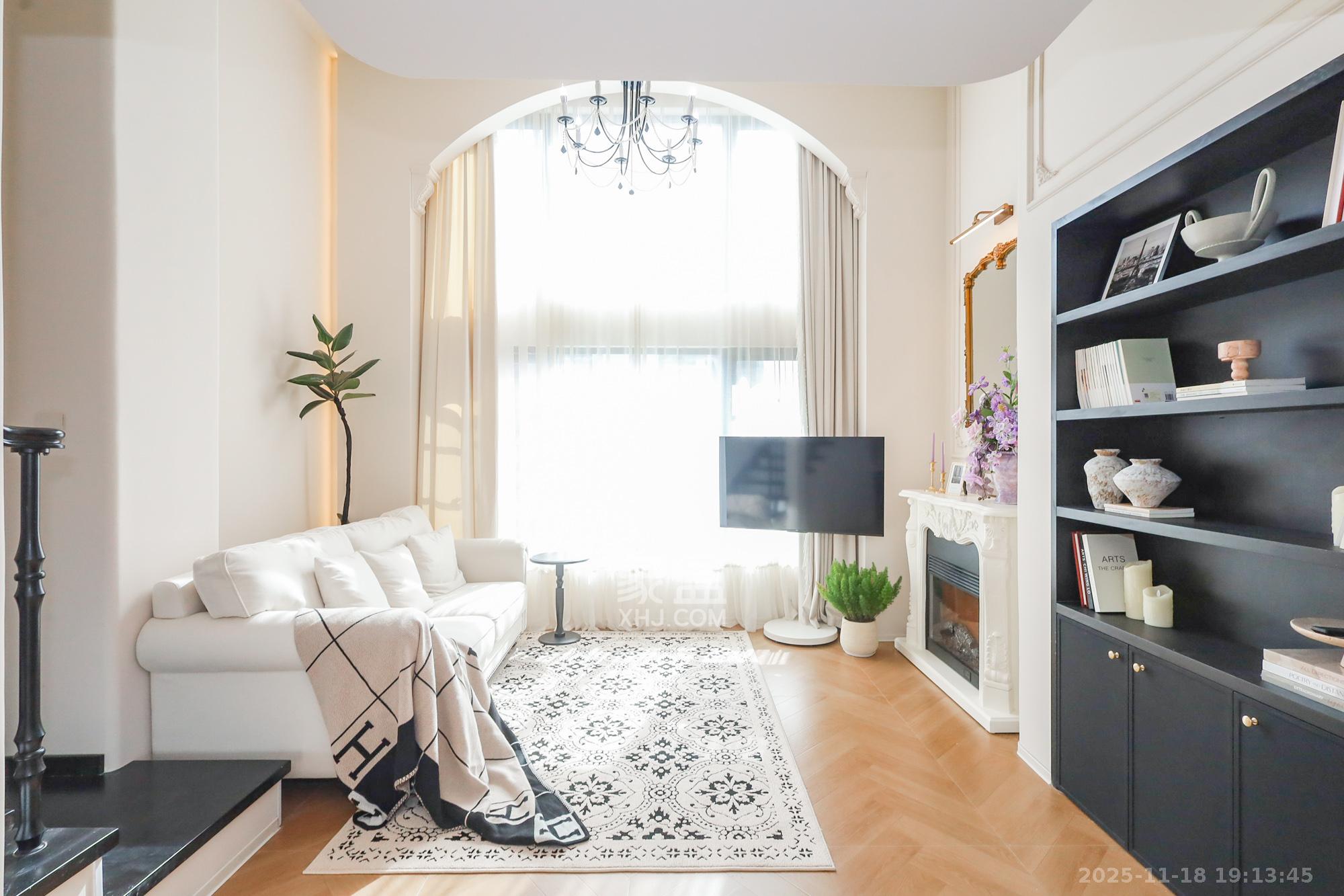 北辰时光里  1室1厅2卫    75.0万客厅