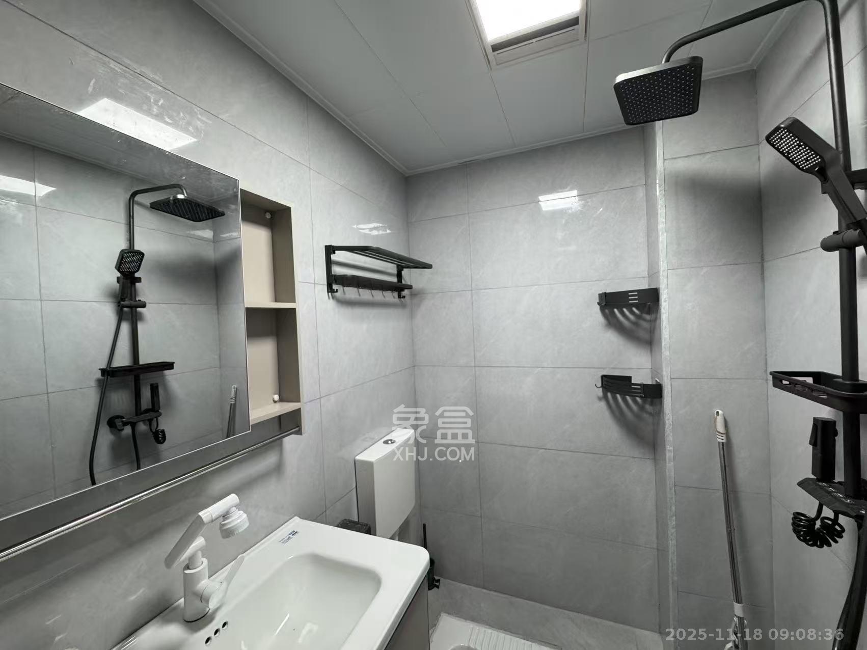 嘉雨兴园  1室1厅1卫    2000.0元/月室内图