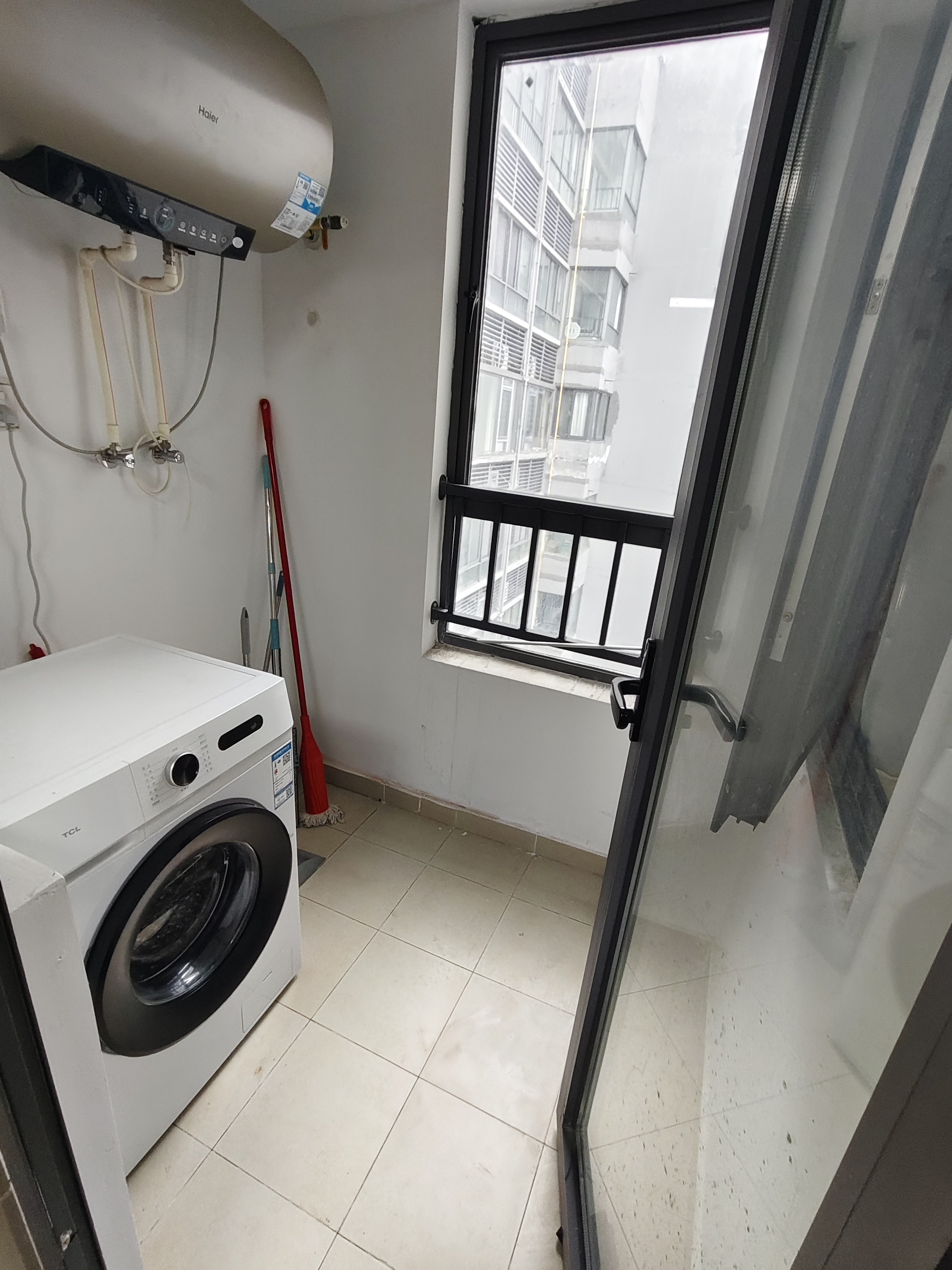 坡巷雅苑  3室2厅1卫    3000.0元/月室内图