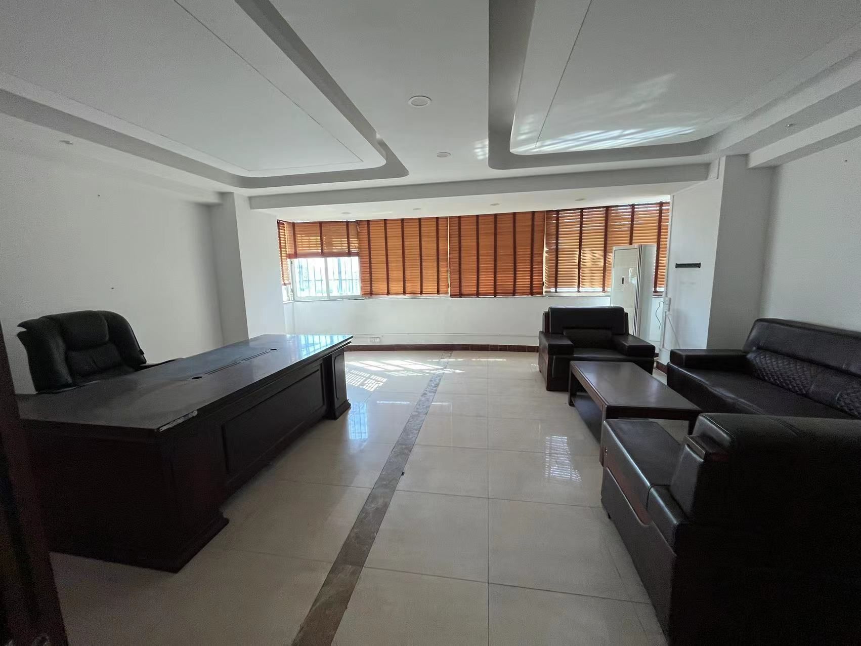 金福城  5室2厅3卫    15000.0元/月室内图