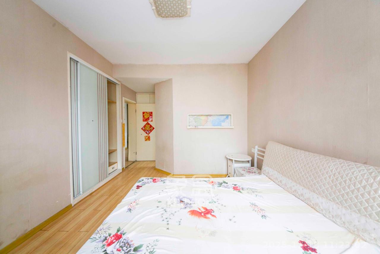 生活艺术城 2室2厅2卫 2000.0元/月 生活艺术城 2室2厅2卫 2000.0元/月室内图