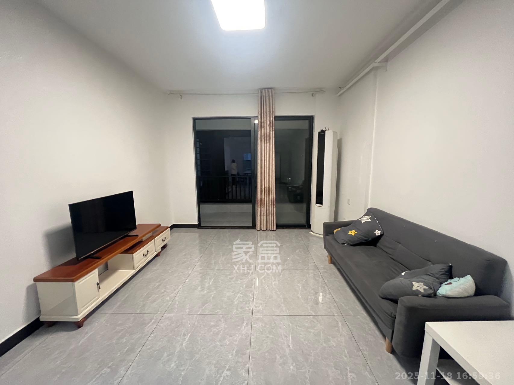 南山梅溪一方 3室2厅2卫 3000.0元/月 南山梅溪一方 3室2厅2卫 3000.0元/月室内图