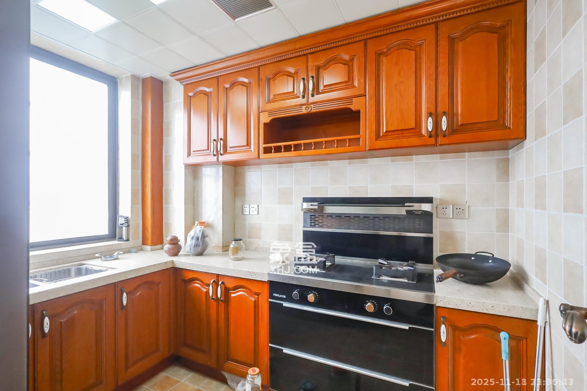 西岸润泽府 4室2厅2卫 4000.0元/月 西岸润泽府 4室2厅2卫 4000.0元/月室内图