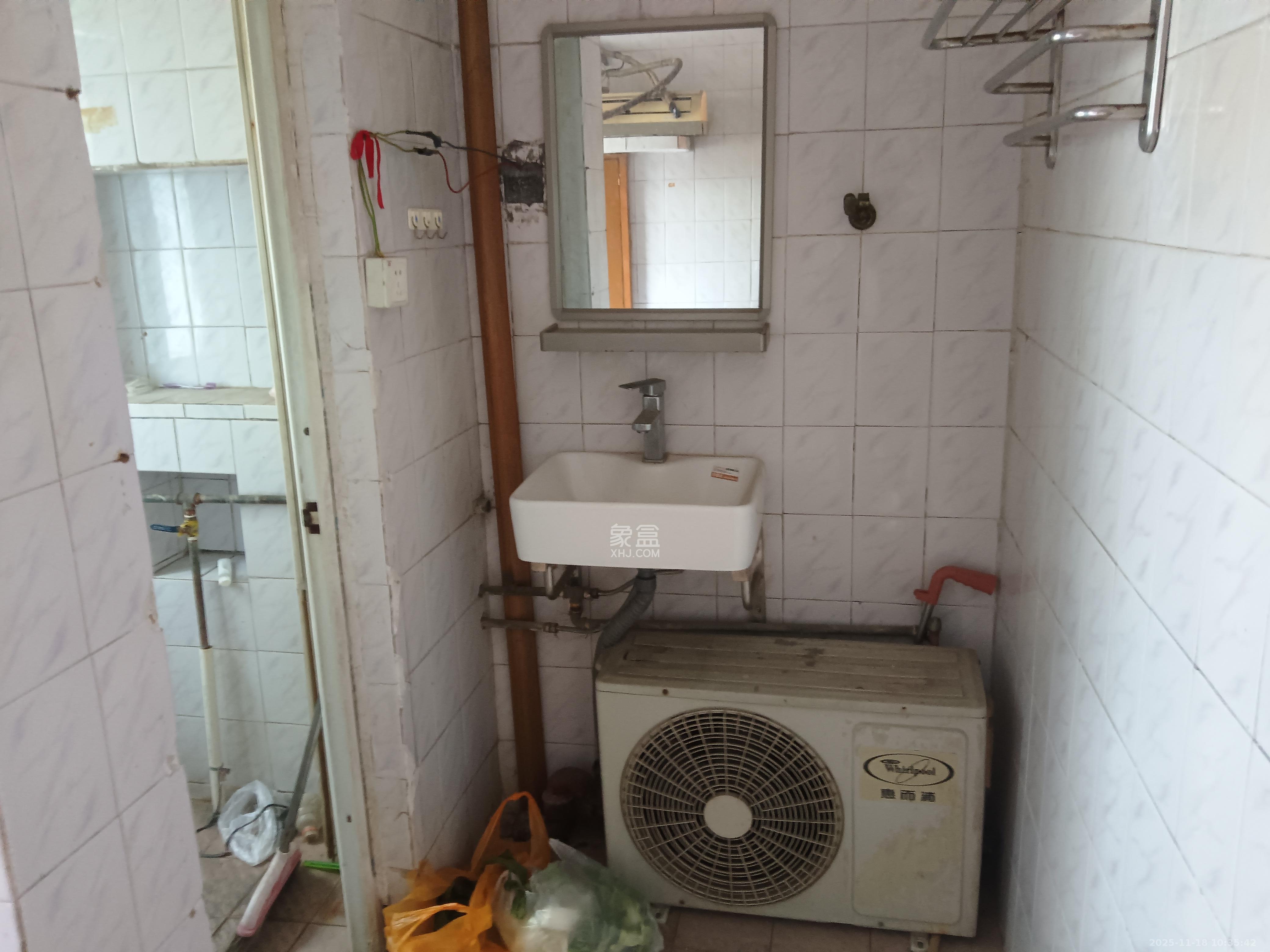 高桥火焰市场  2室2厅1卫    1600.0元/月室内图