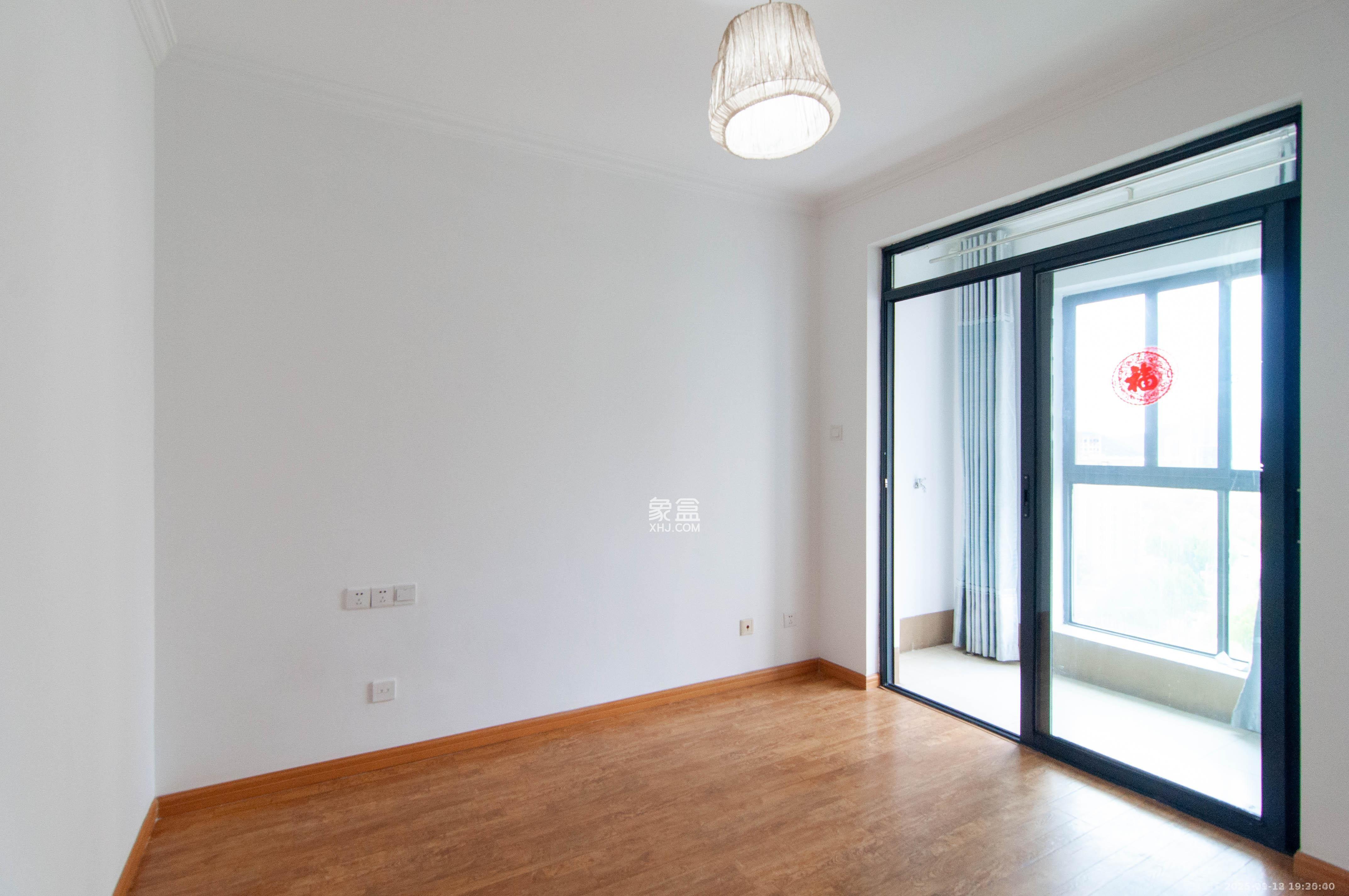 中海梅溪湖壹号  3室2厅1卫    2500.0元/月室内图