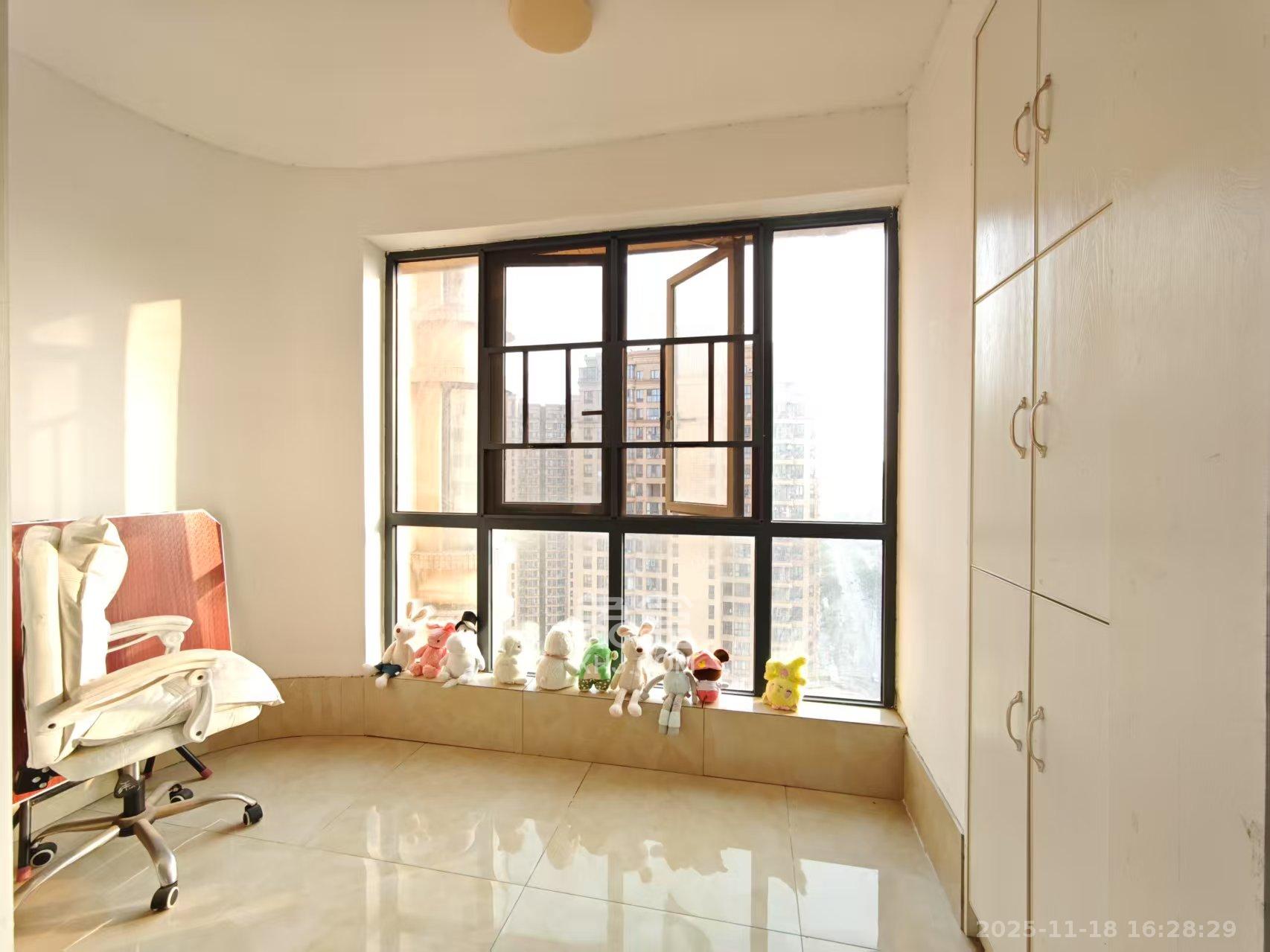 五矿万境水岸二期（五矿万境水岸和苑）  3室2厅1卫    2600.0元/月室内图