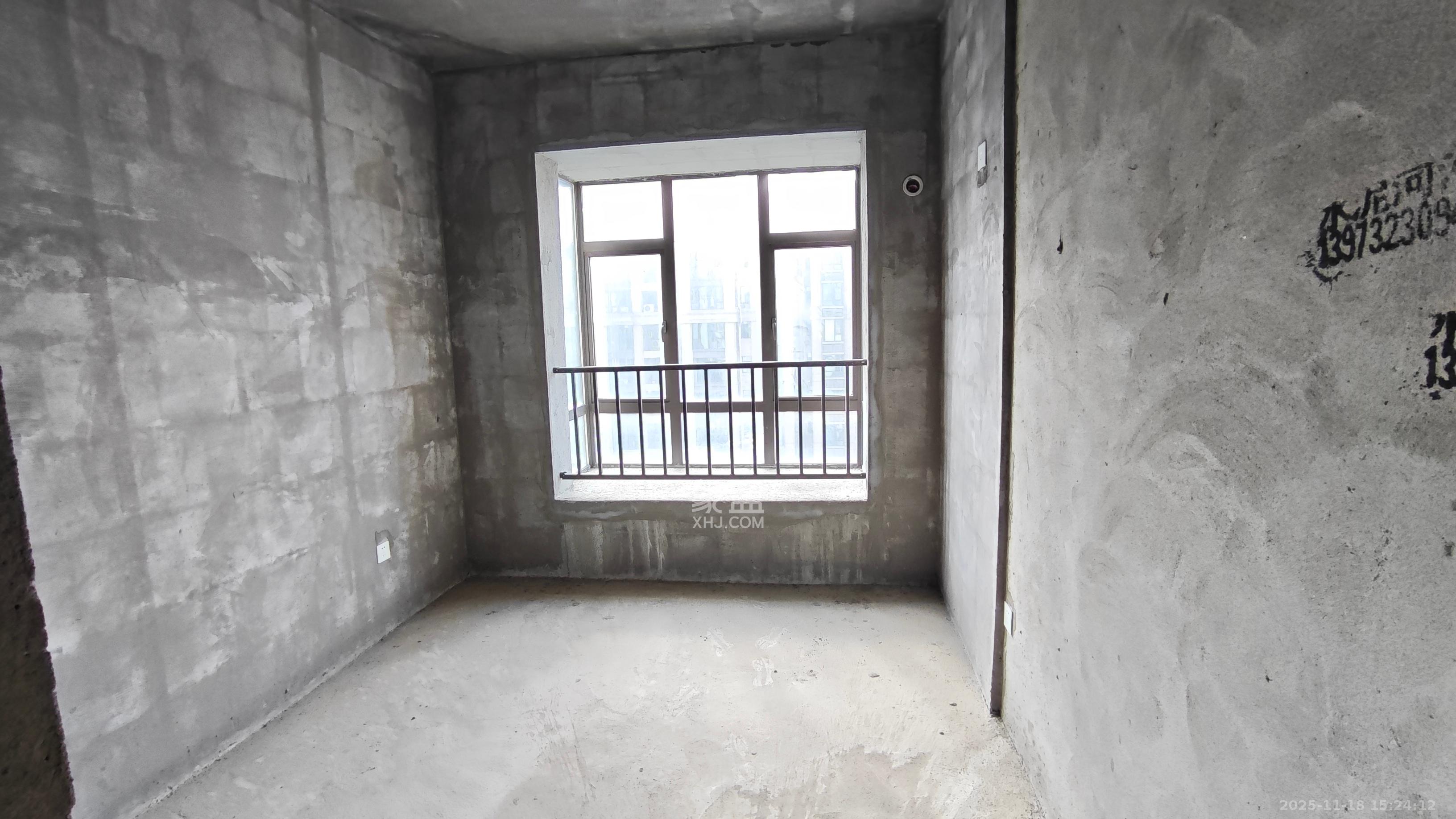 天元美居乐 3室2厅2卫 44.8万 天元美居乐 3室2厅2卫 44.8万客厅