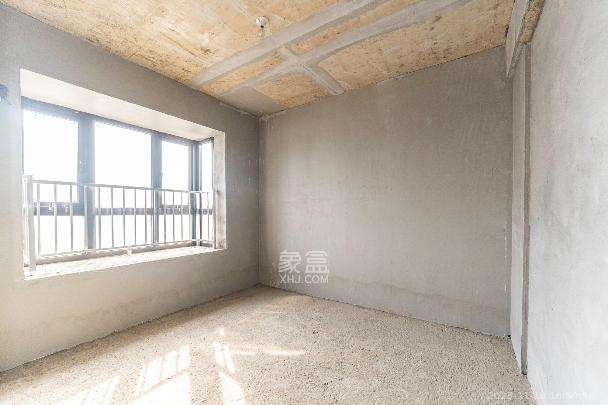 财汇新天地（财汇商务广场）  3室2厅2卫    55.8万卧室