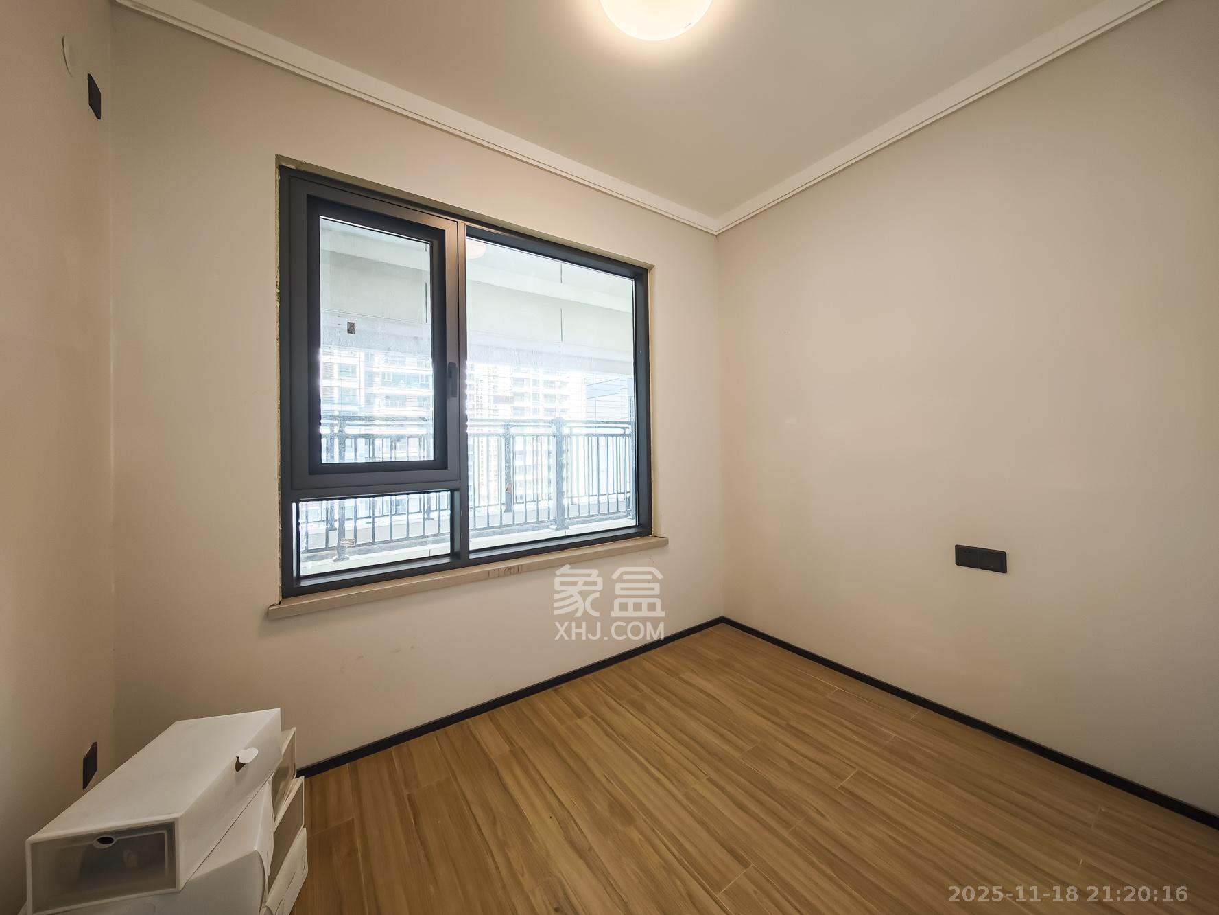 长沙北中心保利时代C区  3室1厅1卫    83.0万卧室