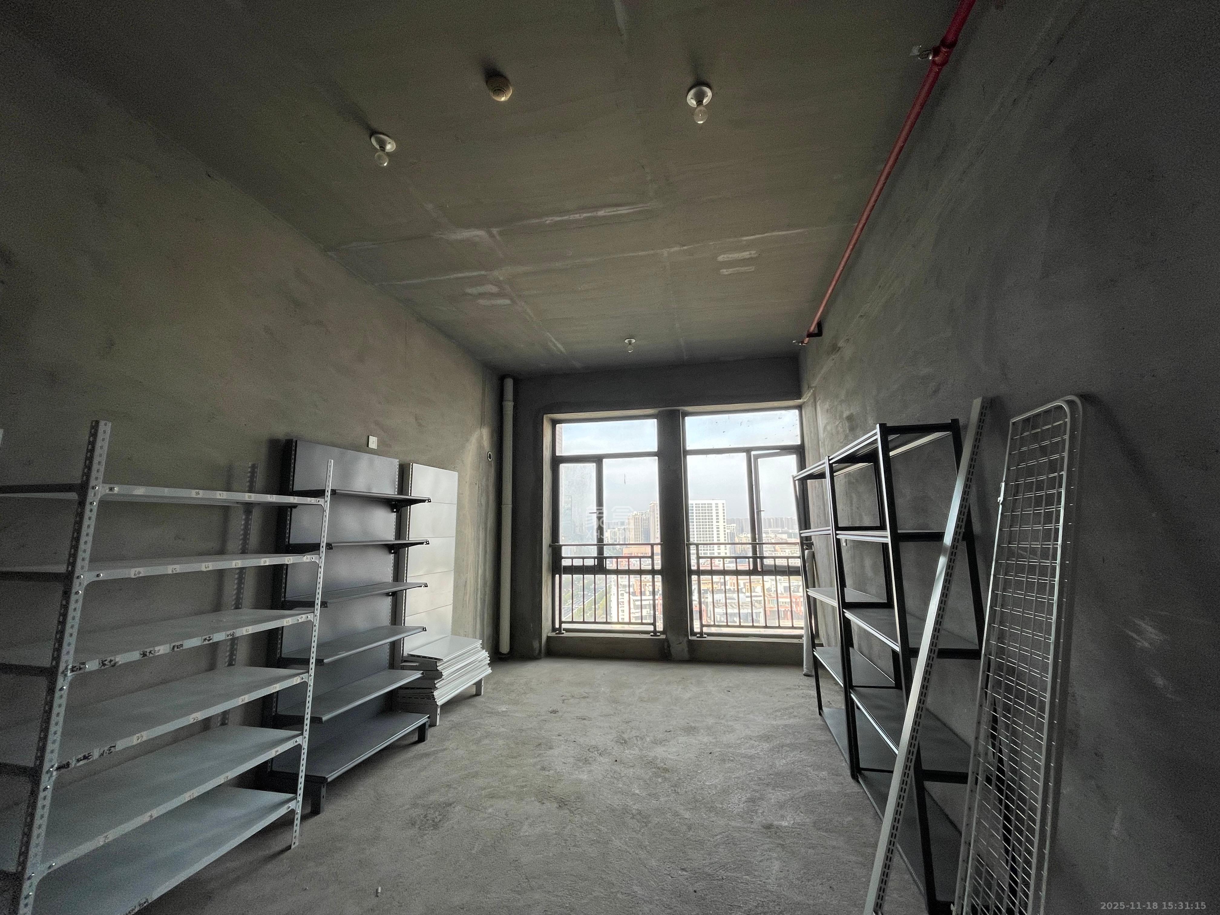 西子湖畔沃府  1室1厅1卫    1200.0元/月