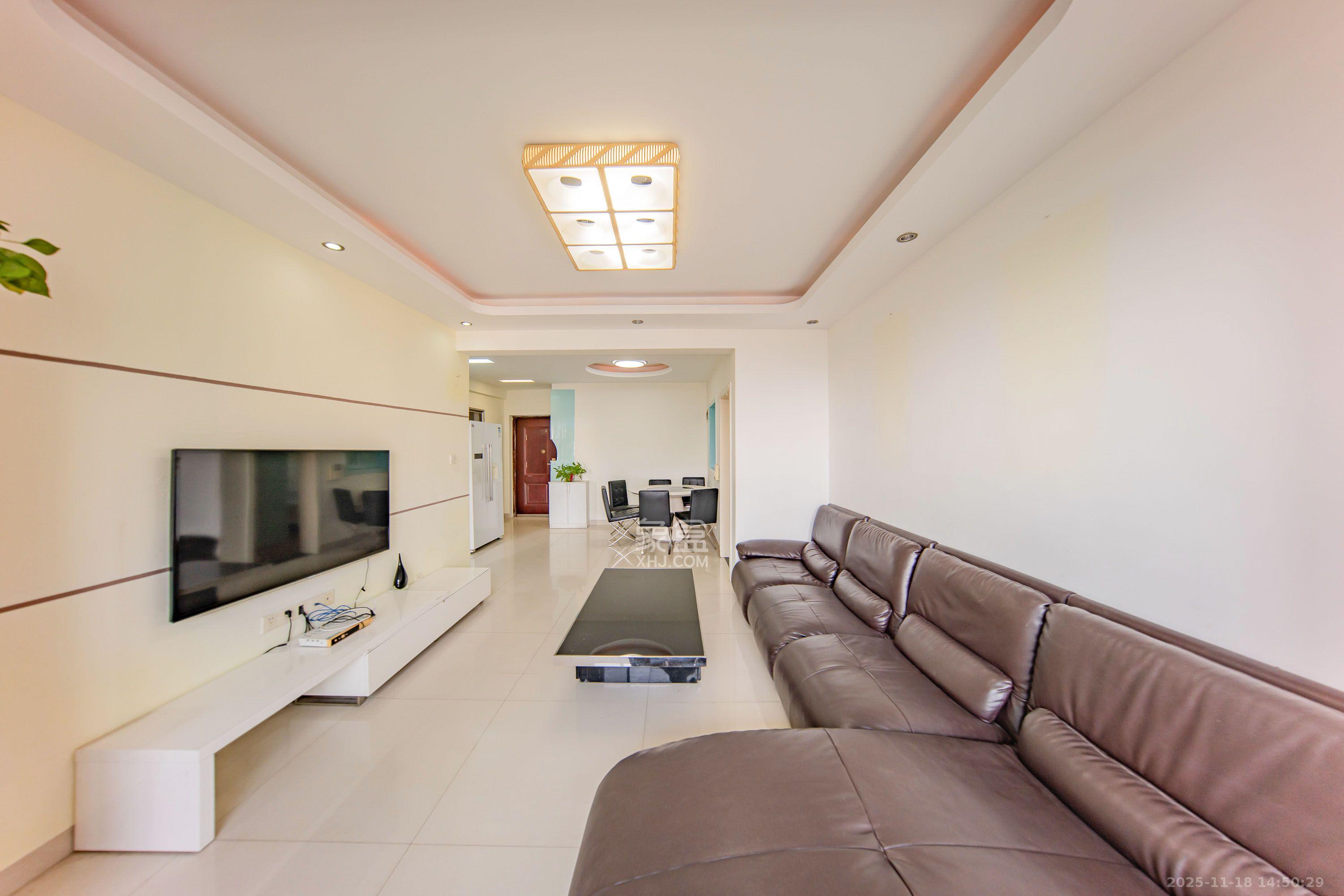 中建麓山和苑  2室2厅2卫    1700.0元/月