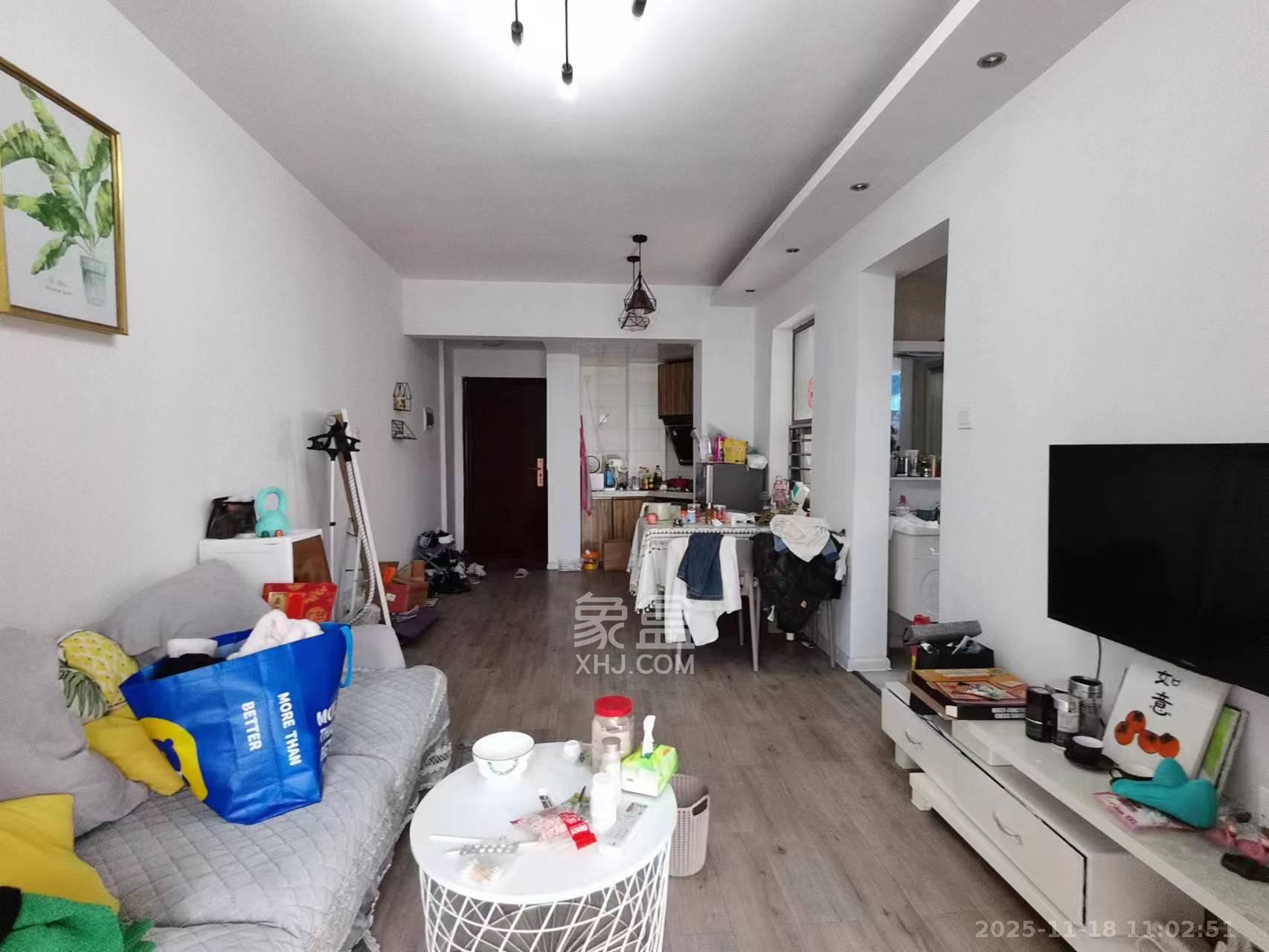 银港水晶城 1室1厅1卫 1700.0元/月 银港水晶城 1室1厅1卫 1700.0元/月室内图