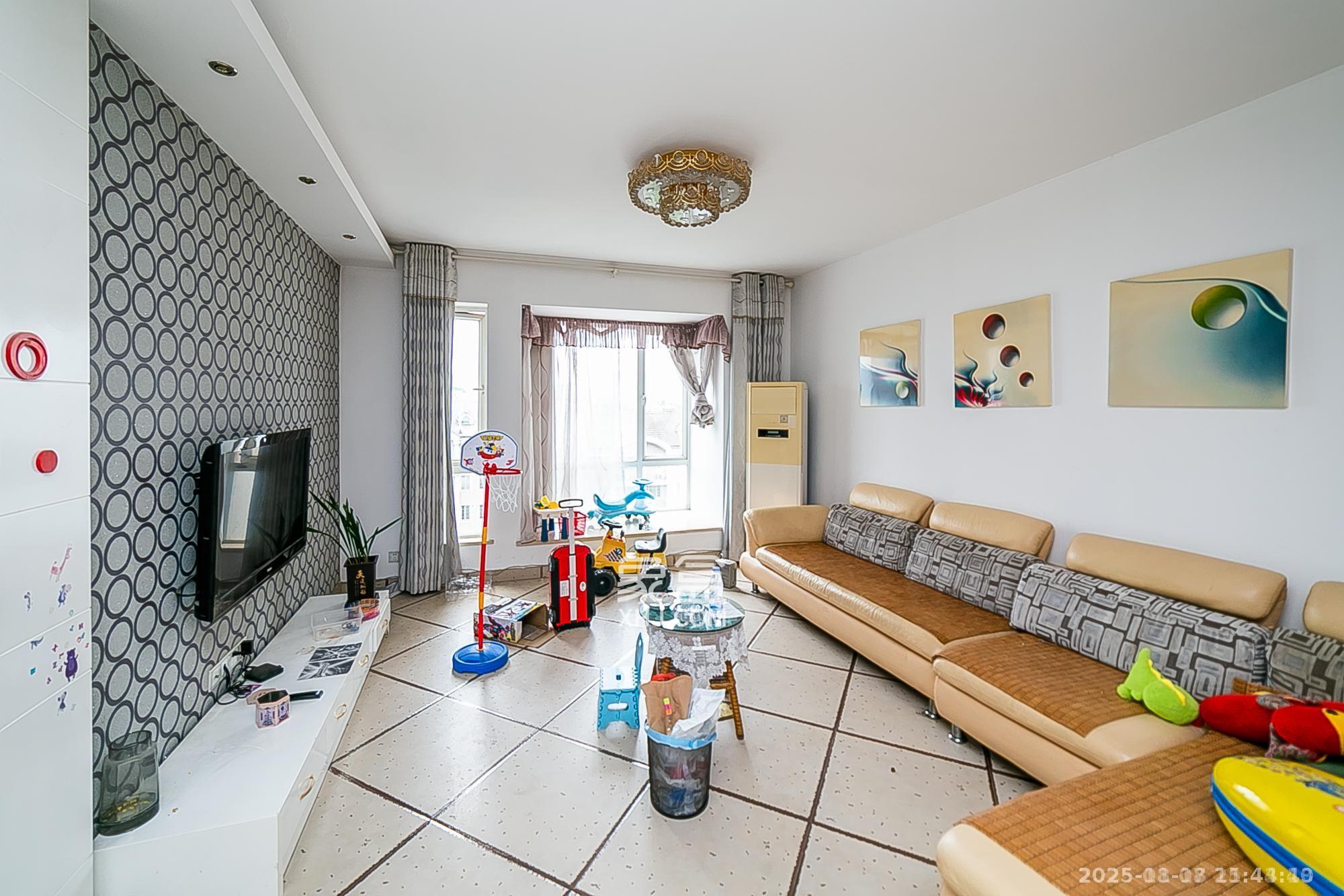 天鸿天府(天鸿中央大院) 2室1厅1卫 2000.0元/月 天鸿天府(天鸿中央大院) 2室1厅1卫 2000.0元/月室内图