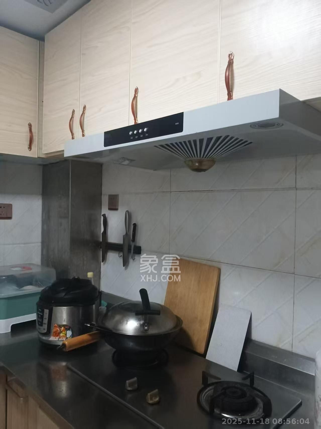 金地三千府(金地湖山樾、金地自在城) 2室2厅1卫 1400.0元/月 金地三千府(金地湖山樾、金地自在城) 2室2厅1卫 1400.0元/月室内图