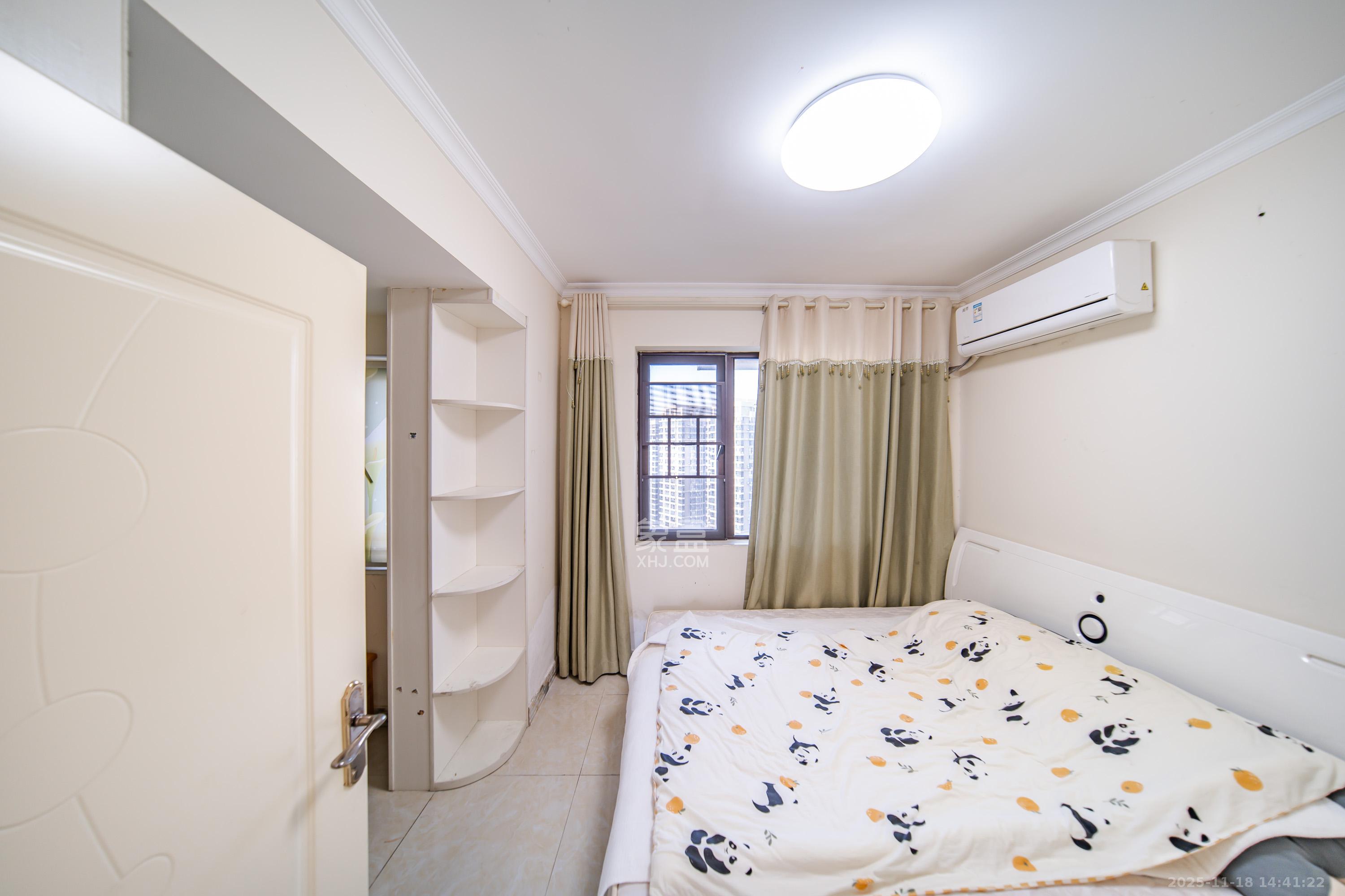 海洋半岛(月珑湾) 3室2厅2卫 108.0万 海洋半岛(月珑湾) 3室2厅2卫 108.0万卧室