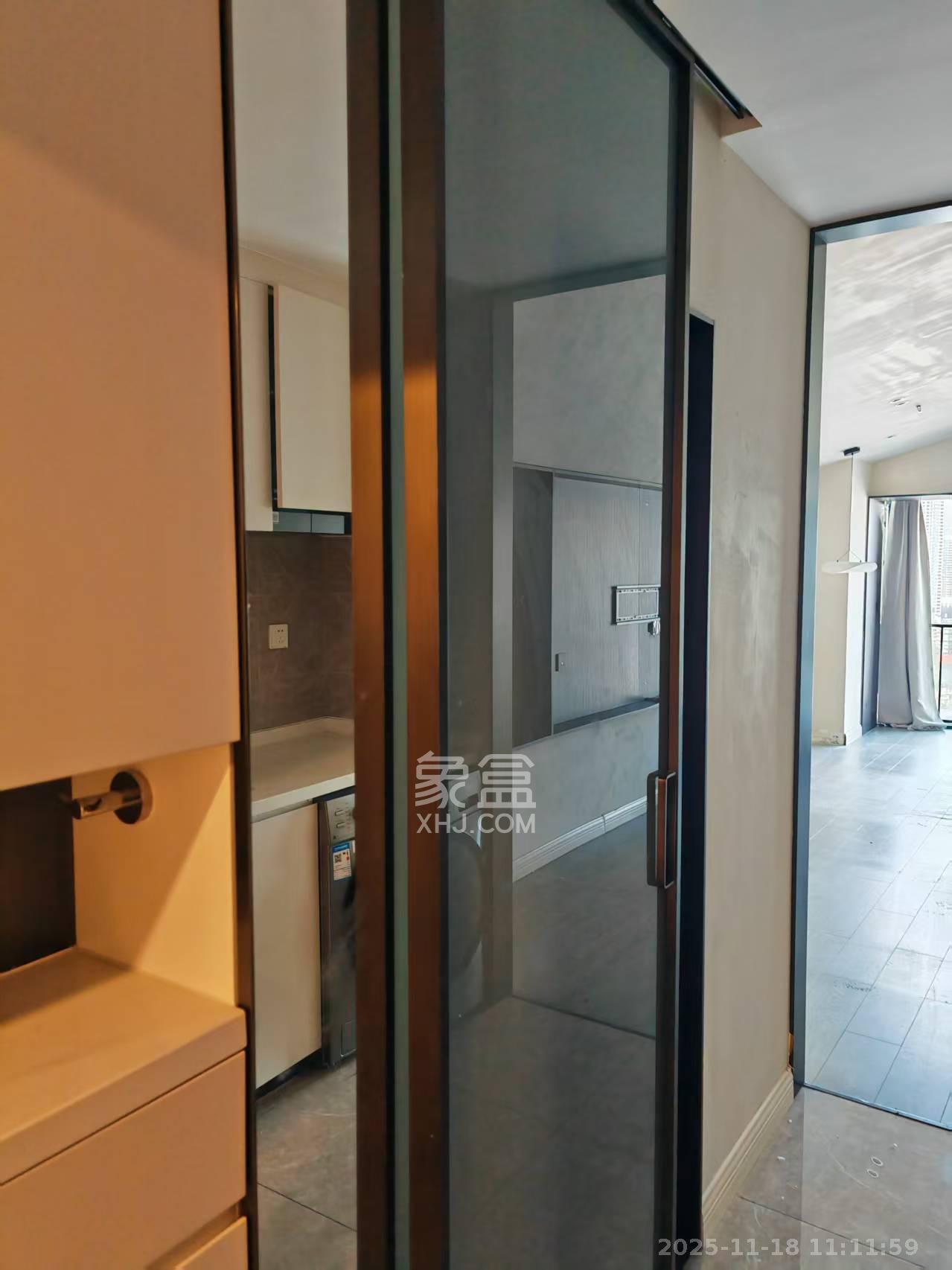 华润置地中心  1室1厅1卫    2680.0元/月室内图