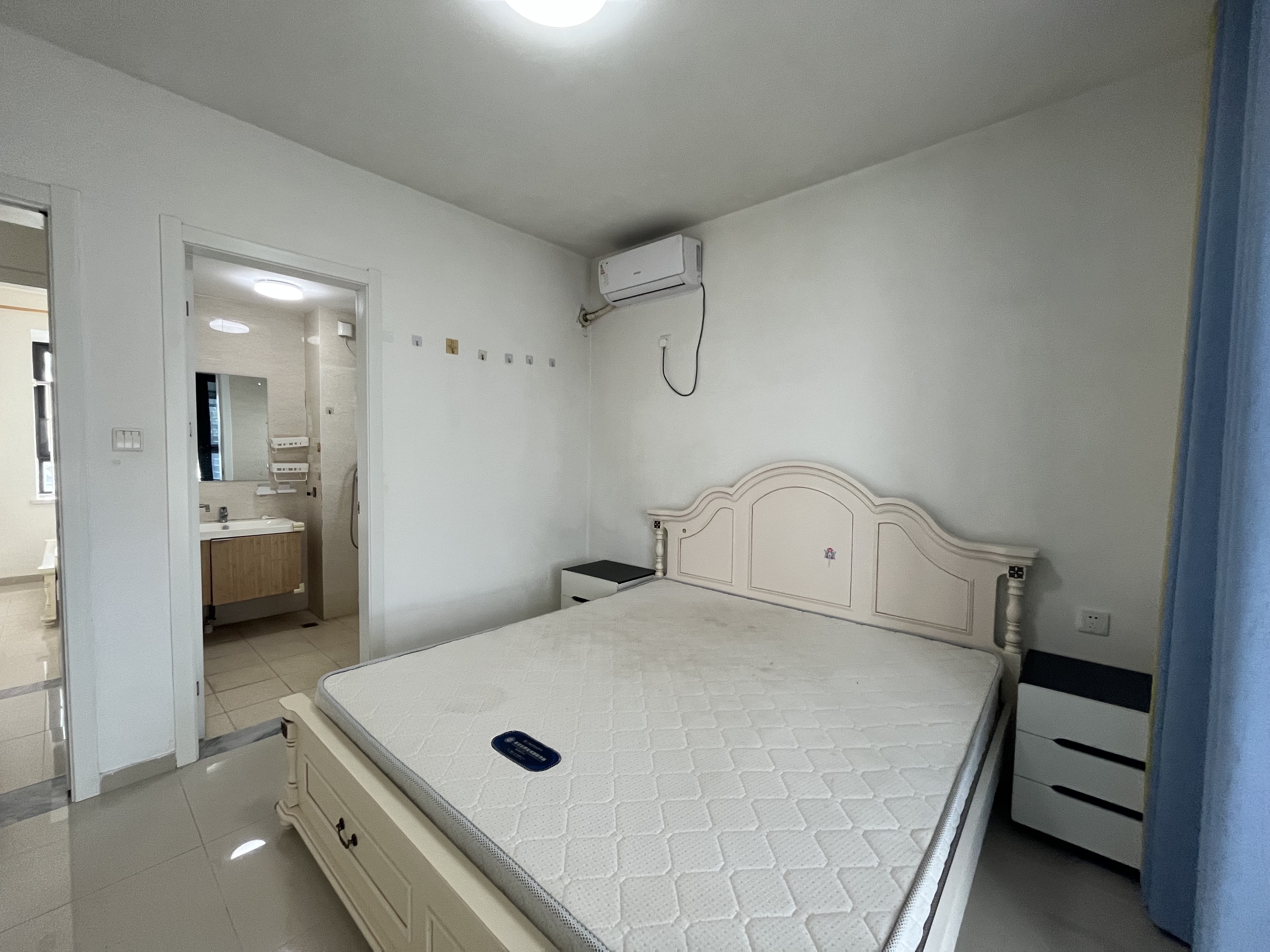 天地凤凰城 3室2厅2卫 3500.0元/月 天地凤凰城 3室2厅2卫 3500.0元/月室内图